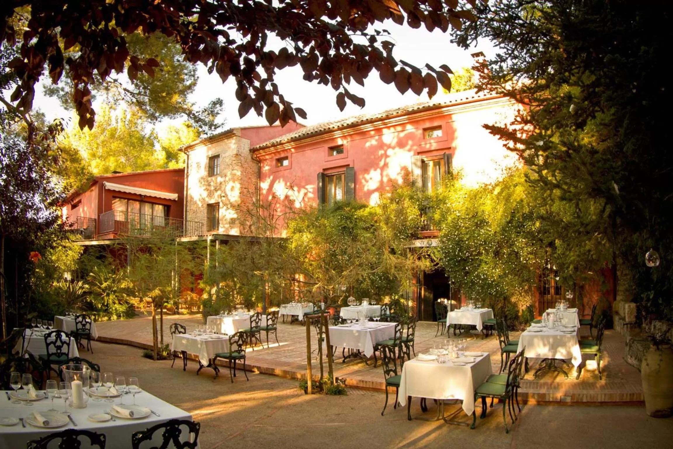 Restaurant/places to eat in Mont-Sant