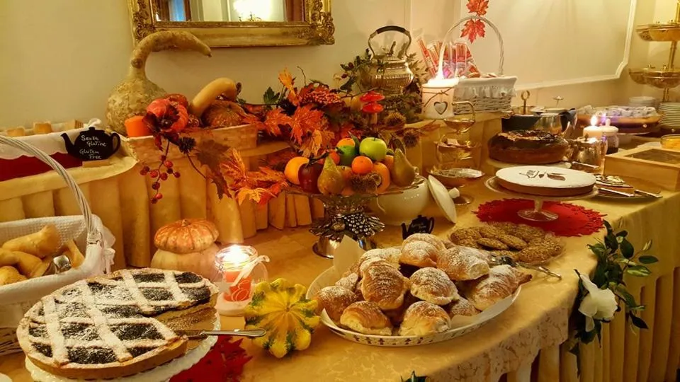 Breakfast in Hotel Royal