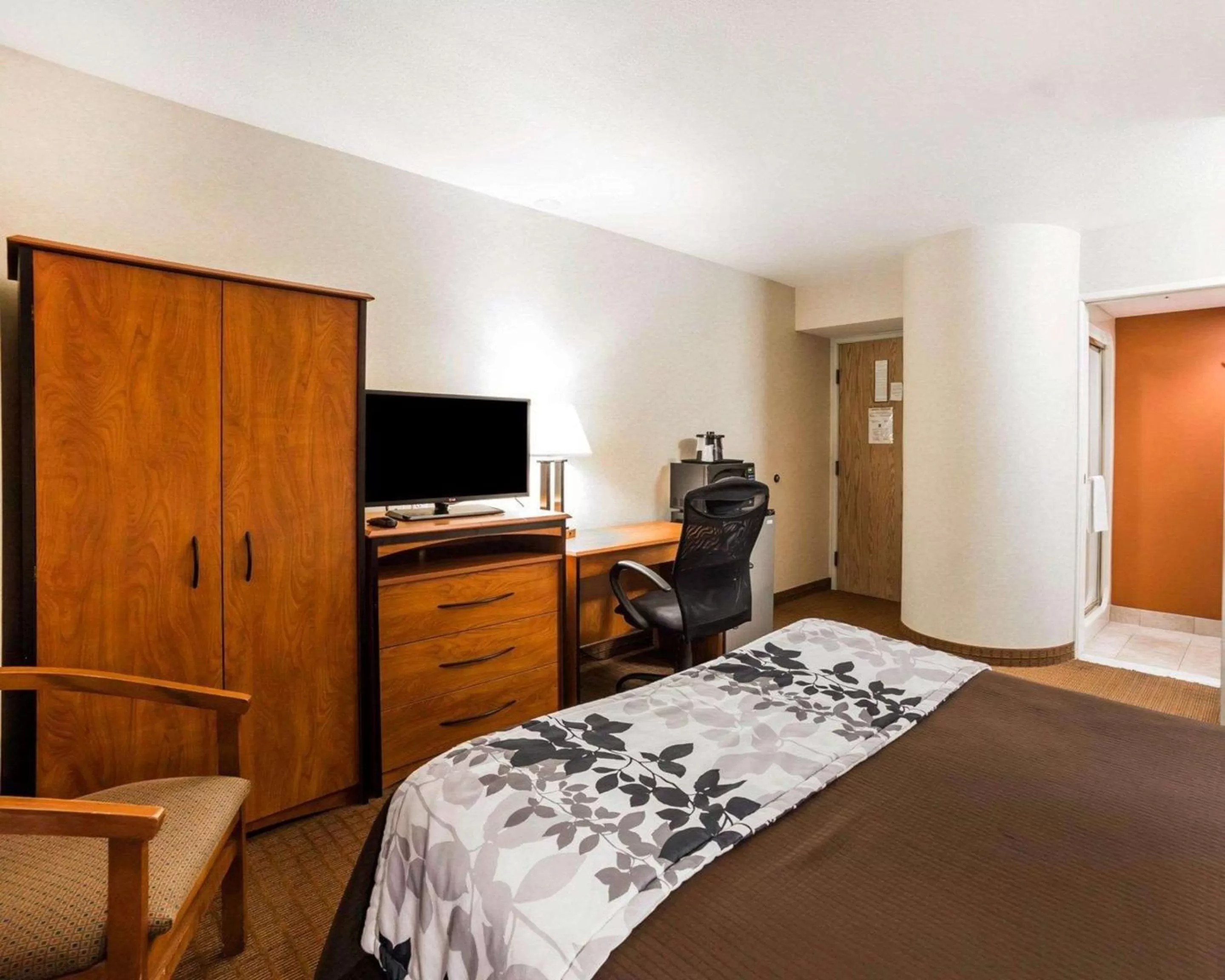 Photo of the whole room, Bed in Sleep Inn South Jordan-Sandy