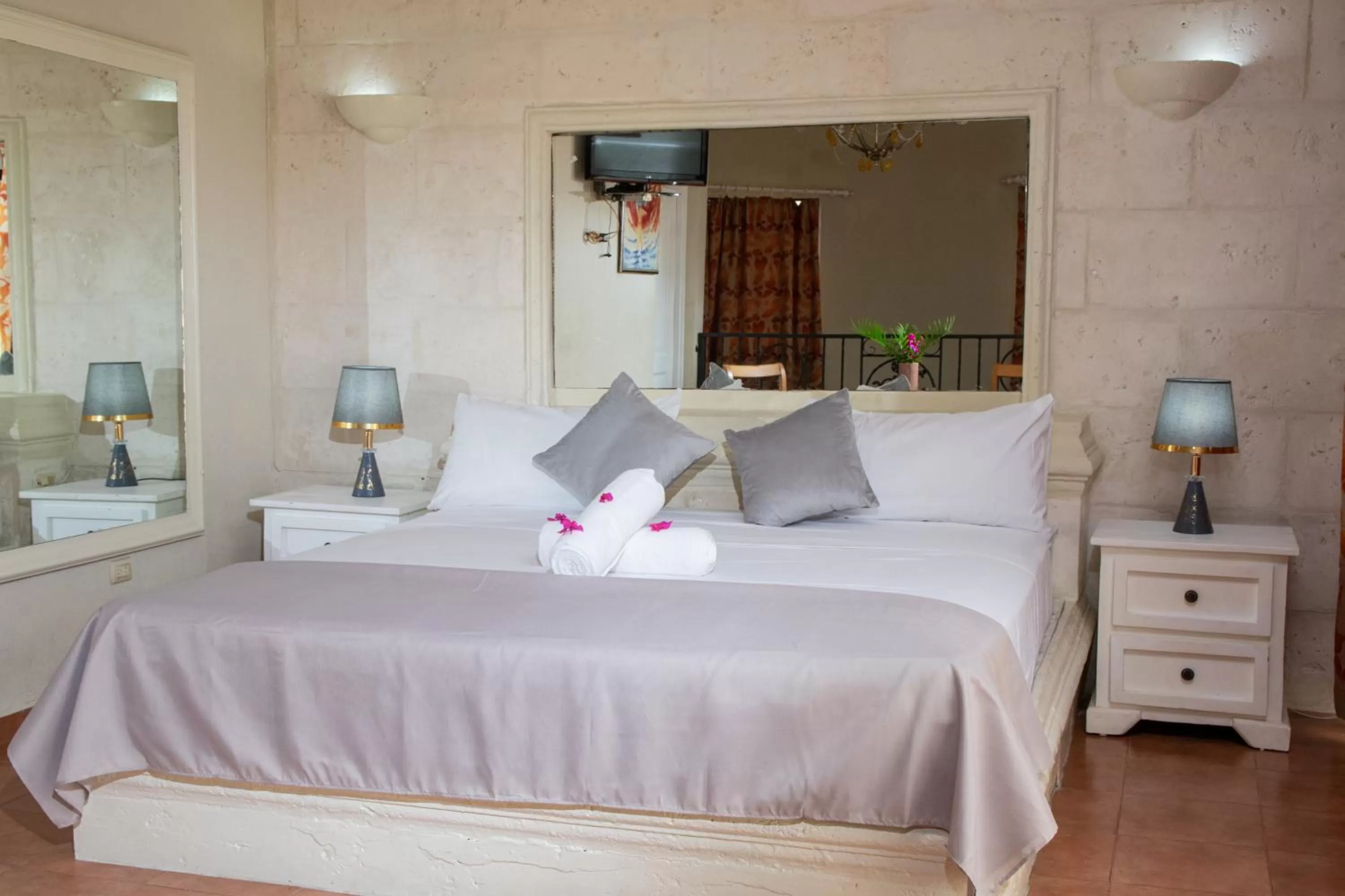 Bed in Aparthotel Castillo Real