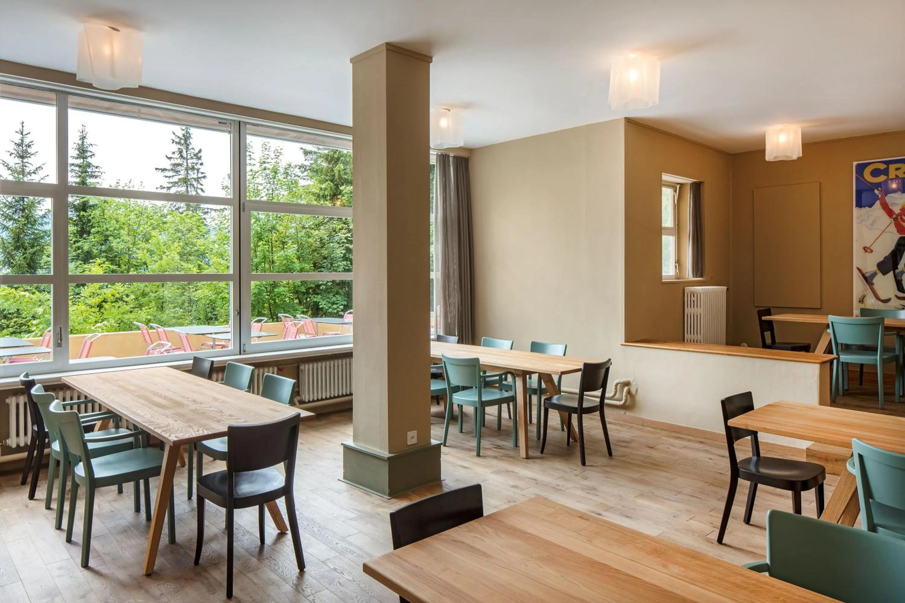 Restaurant/places to eat in Crans-Montana Youth Hostel