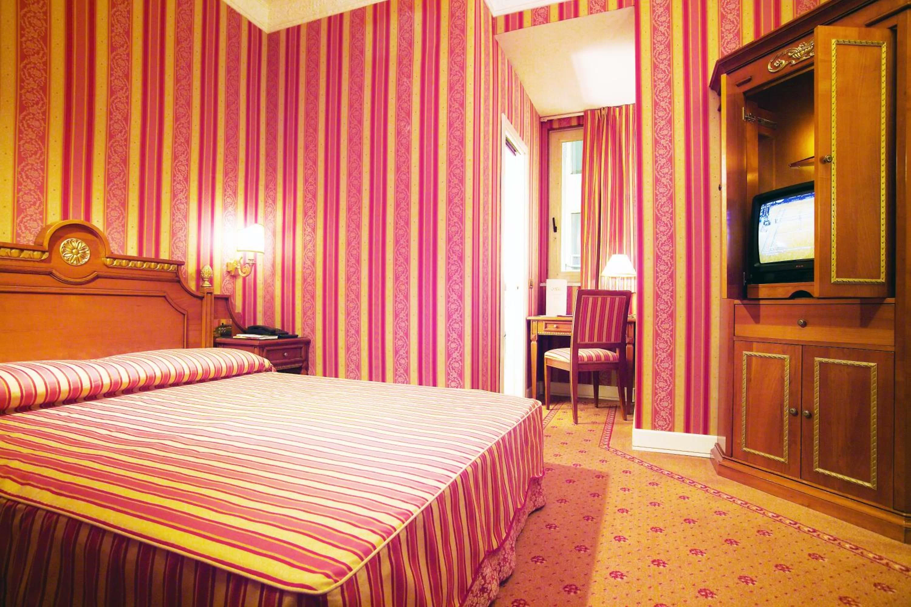 Bed in BB Hotels Smarthotel Bailey's