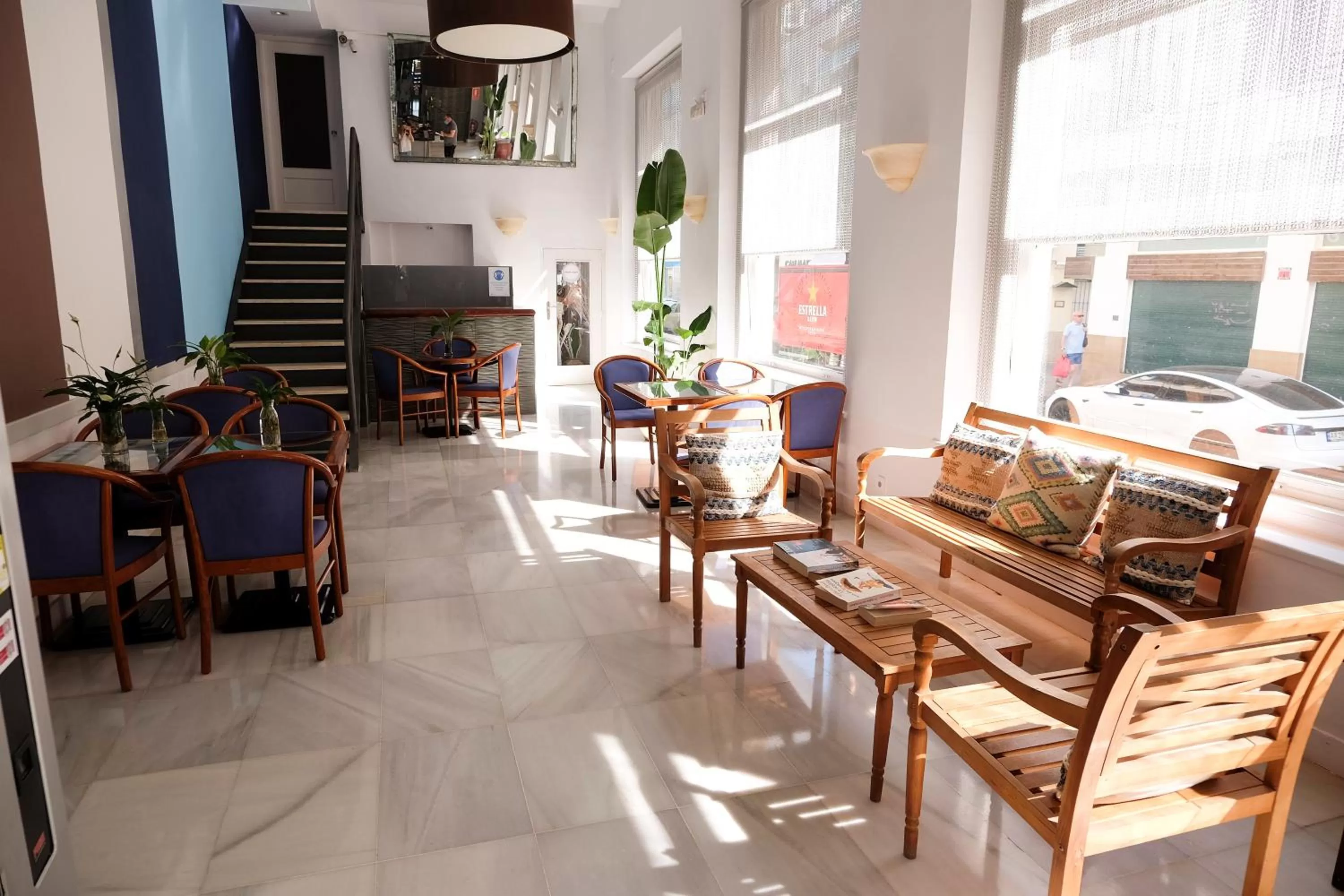 Seating area in Hotel Subur