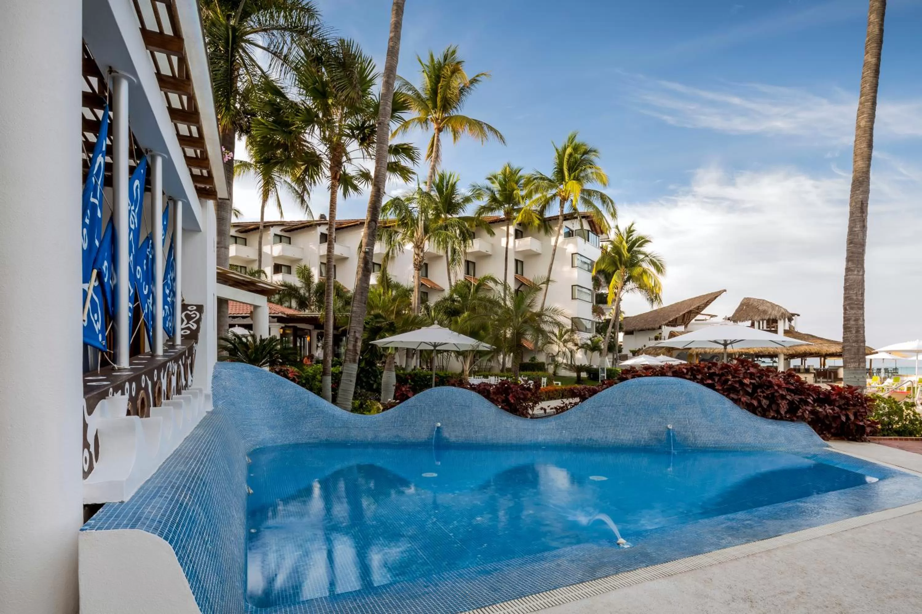 Swimming pool in Buenaventura Grand Hotel & Great Moments - All Inclusive