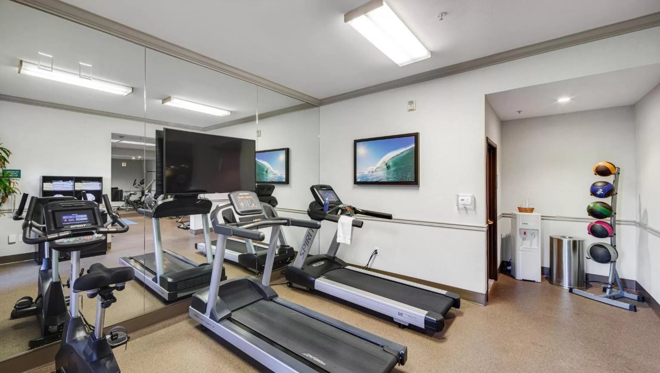 Fitness centre/facilities in Ayres Hotel Seal Beach - Cypress