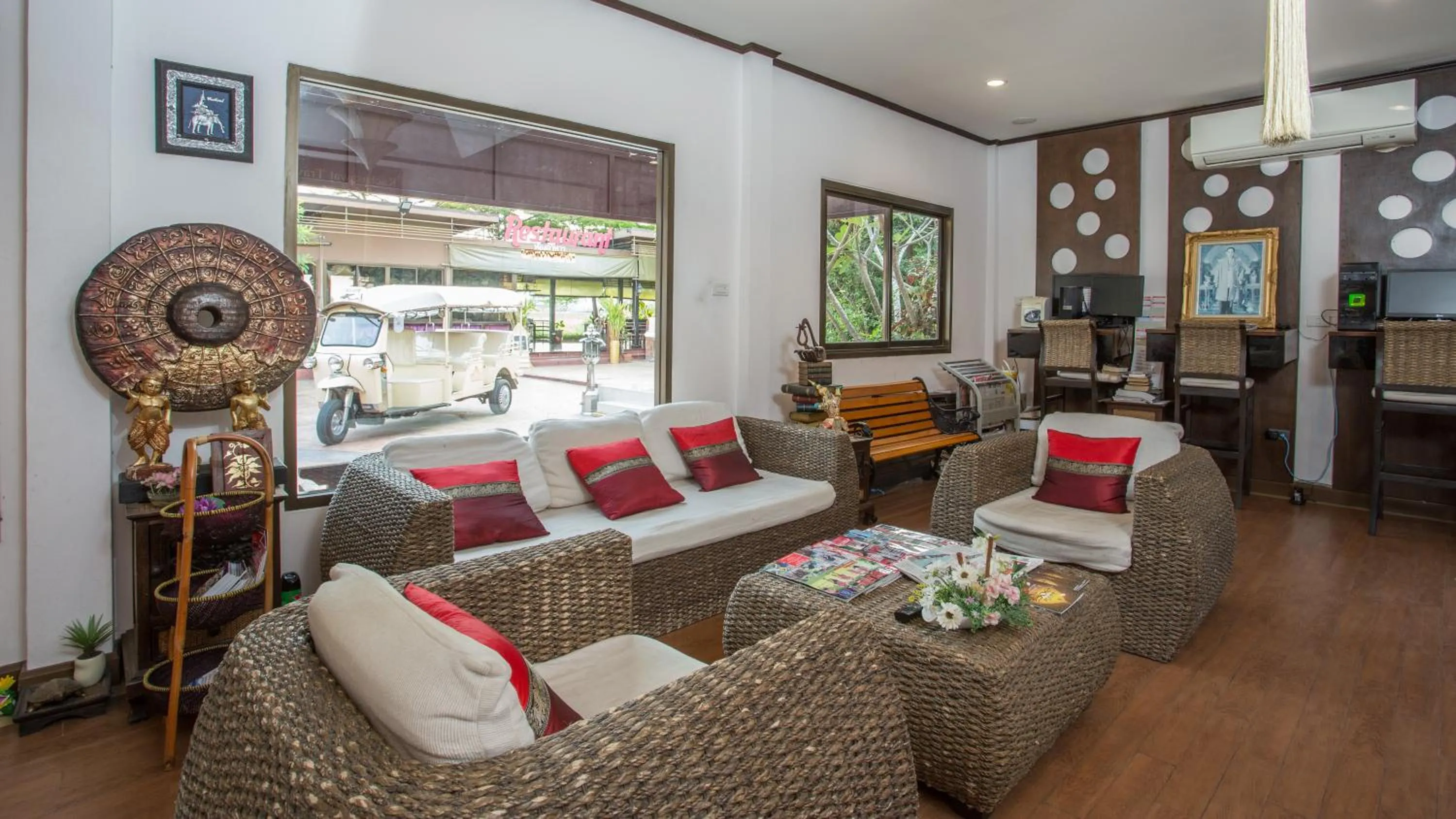 Lobby or reception in PloyKhumThong Boutique Resort