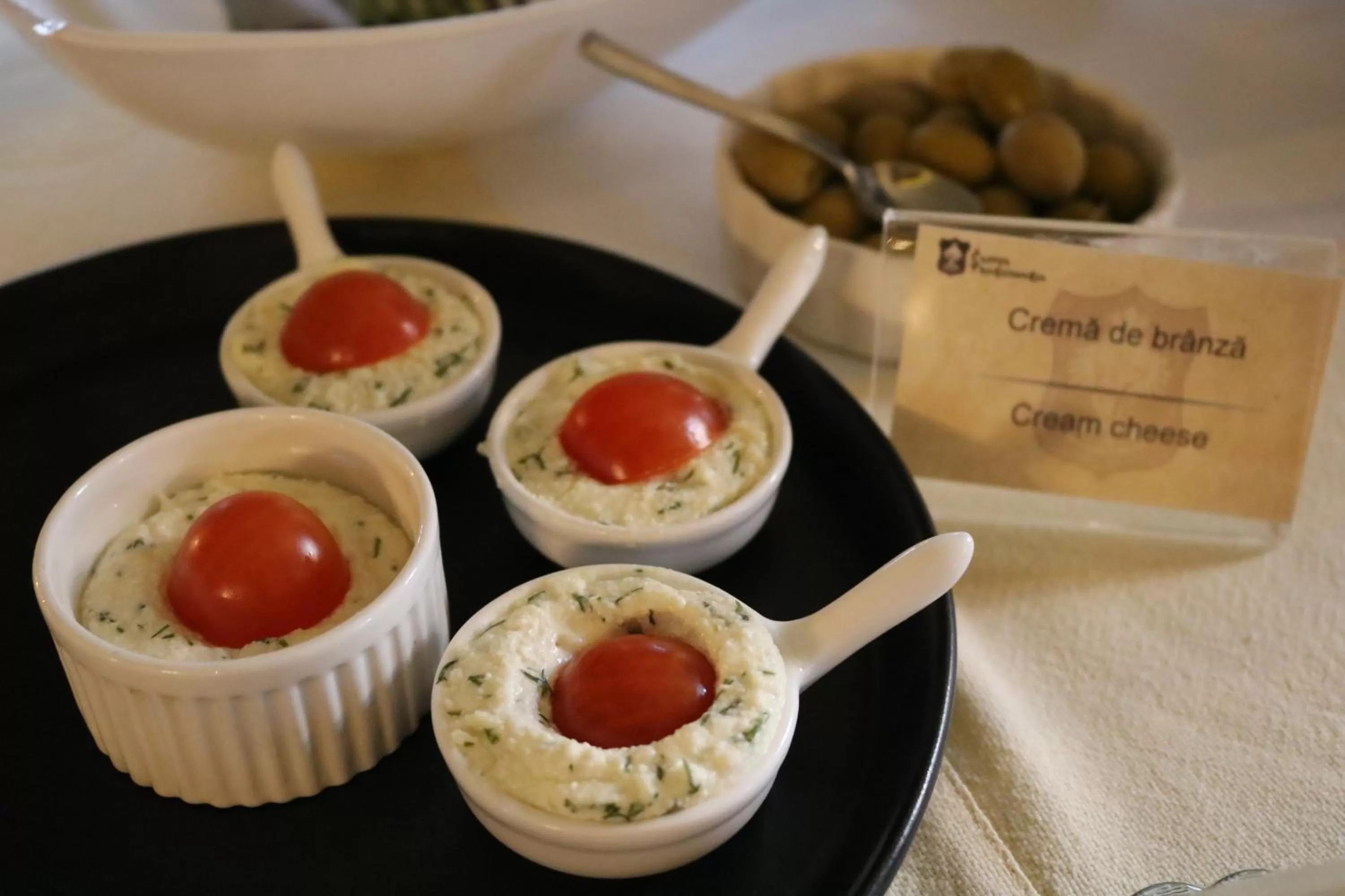 Food in Castel Transilvania