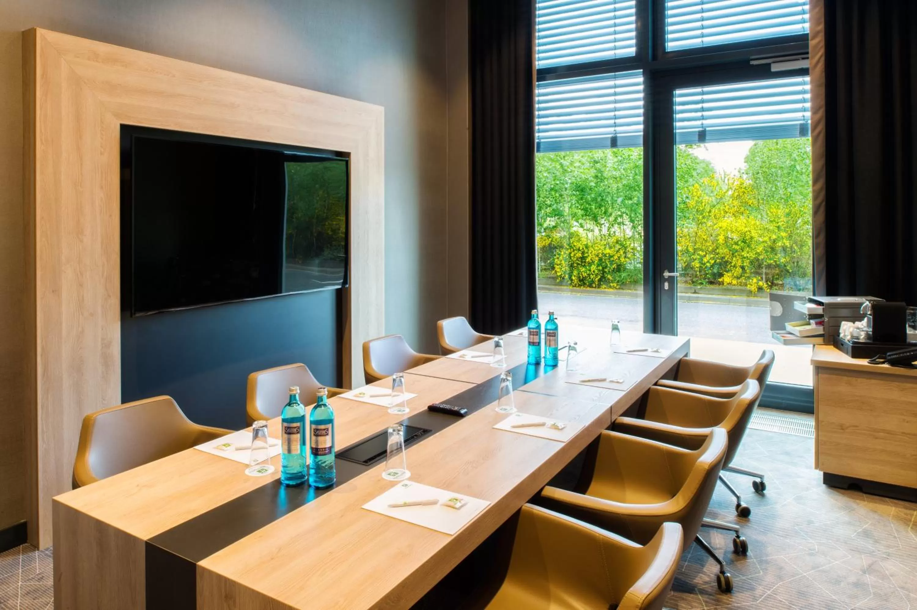 Meeting/conference room in Holiday Inn Frankfurt Airport by IHG