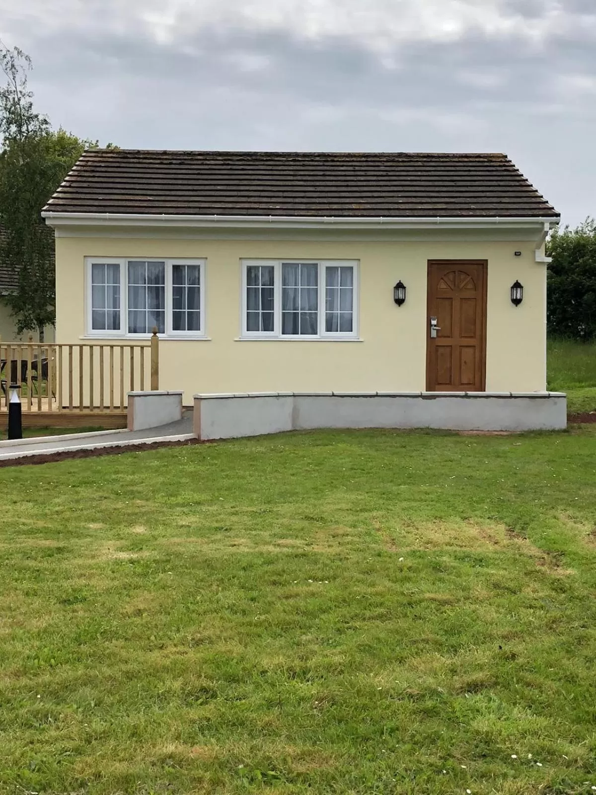 Facade/entrance in Exeter Court Hotel