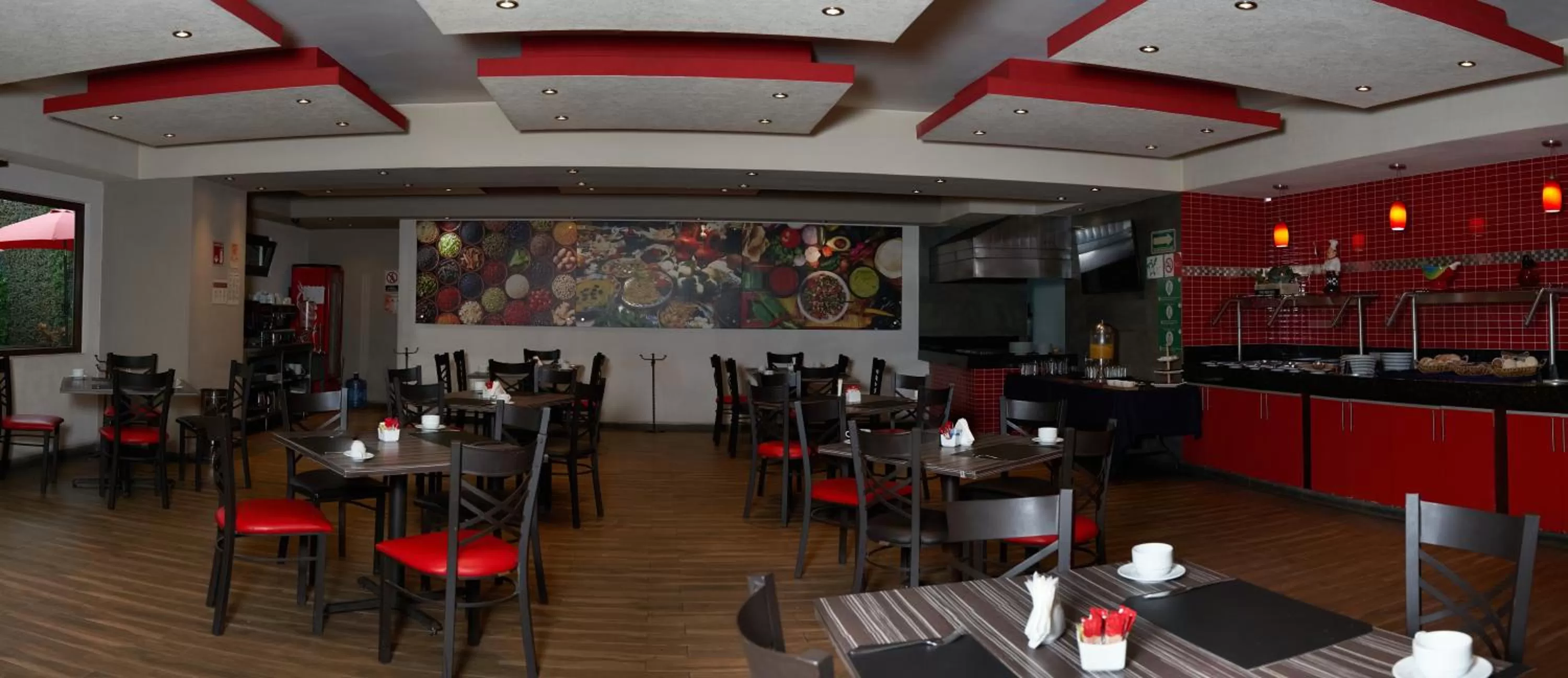 Restaurant/Places to Eat in Loa Inn Business Centro Puebla