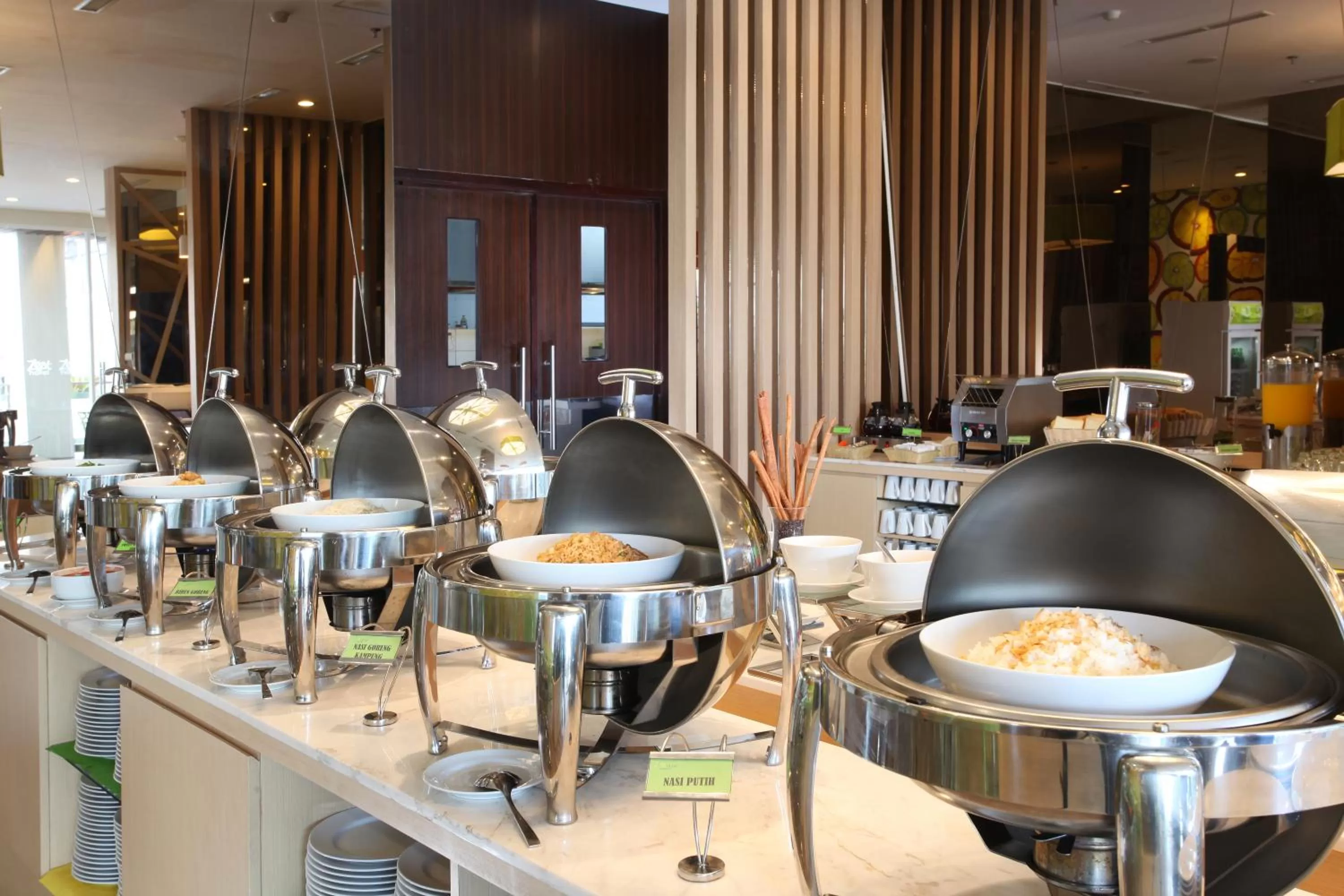 Restaurant/places to eat in Zest Sukajadi Bandung by Swiss-Belhotel International