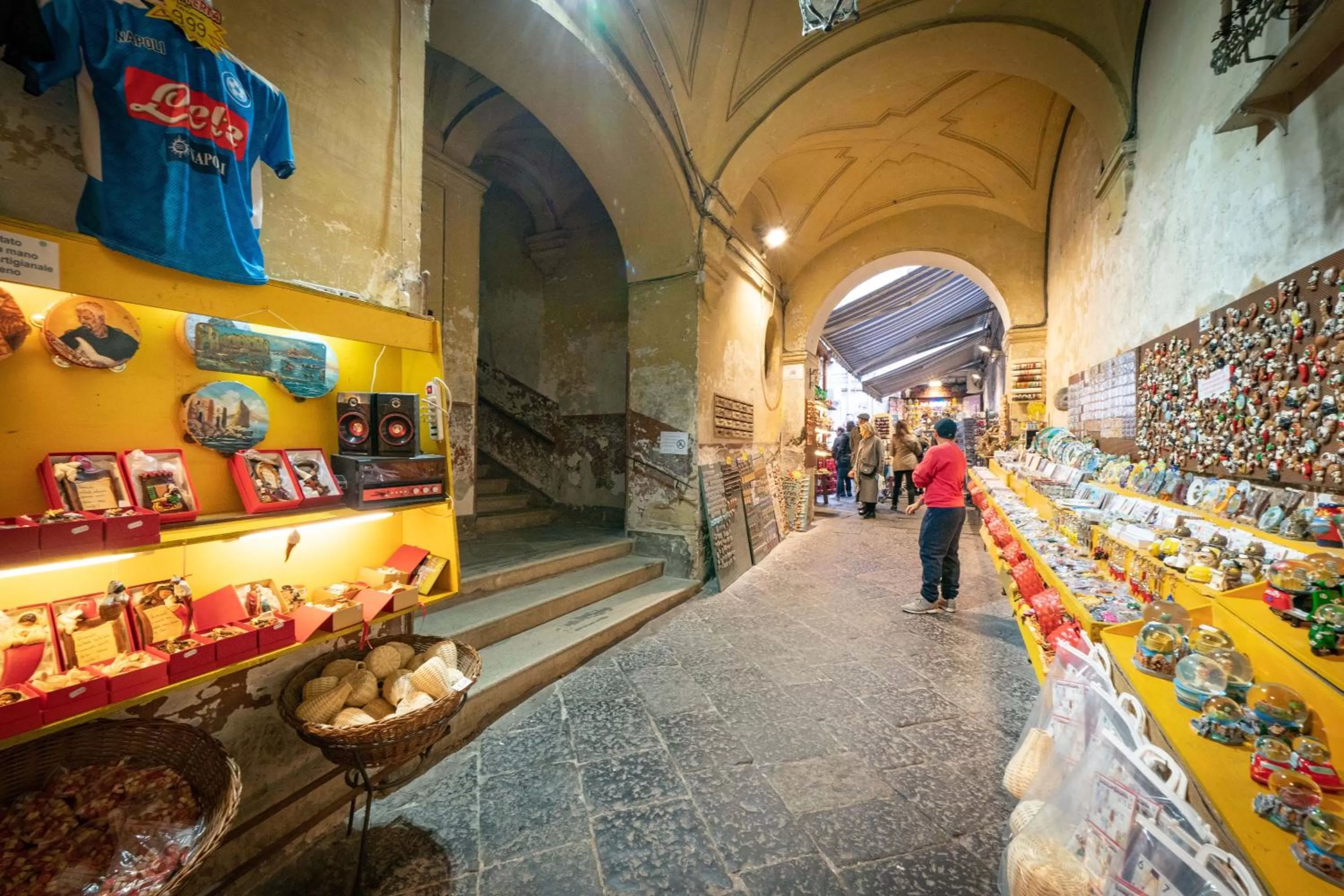 Facade/entrance in 21 Armeno