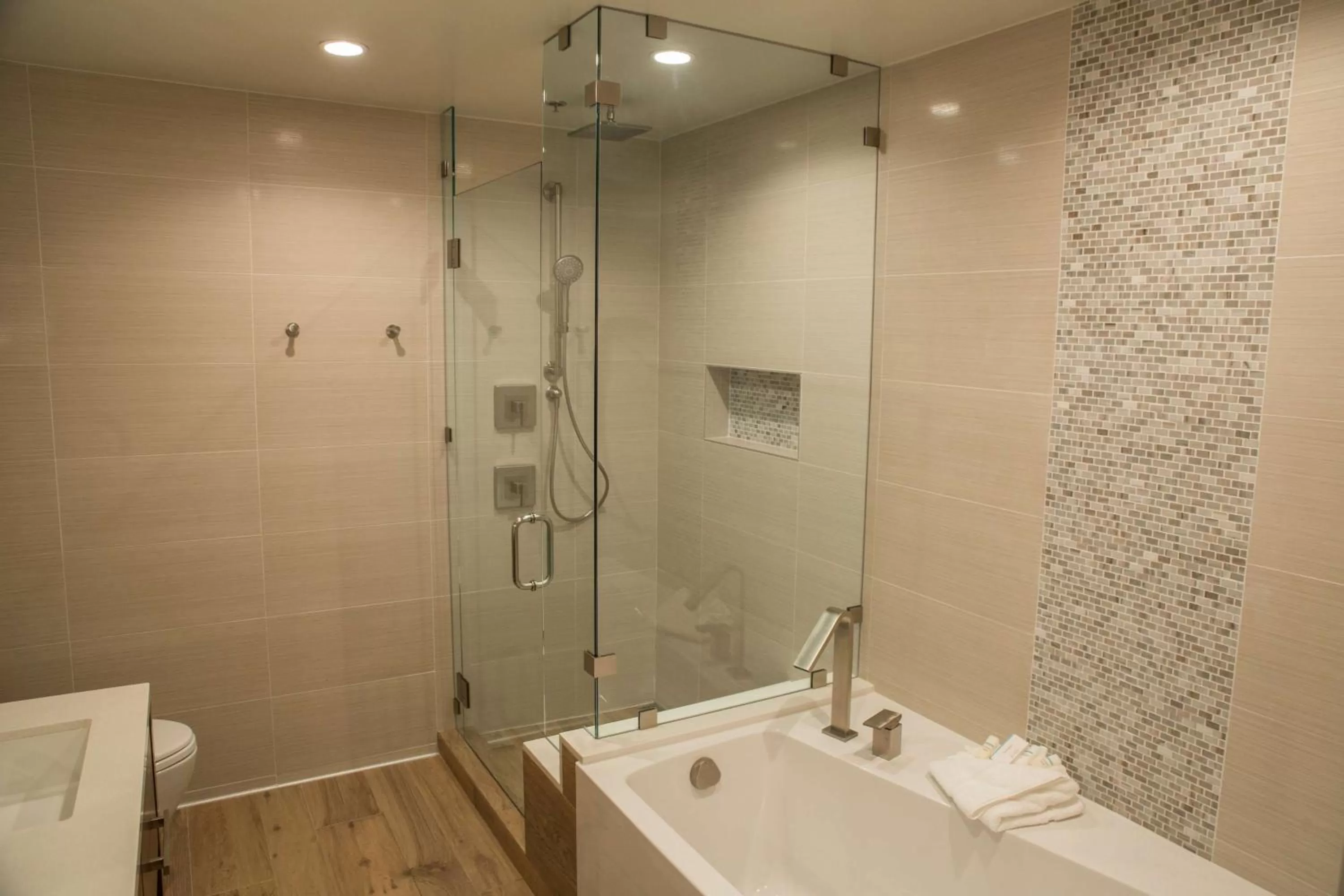 Bathroom in Hilton Garden Inn Montebello / Los Angeles