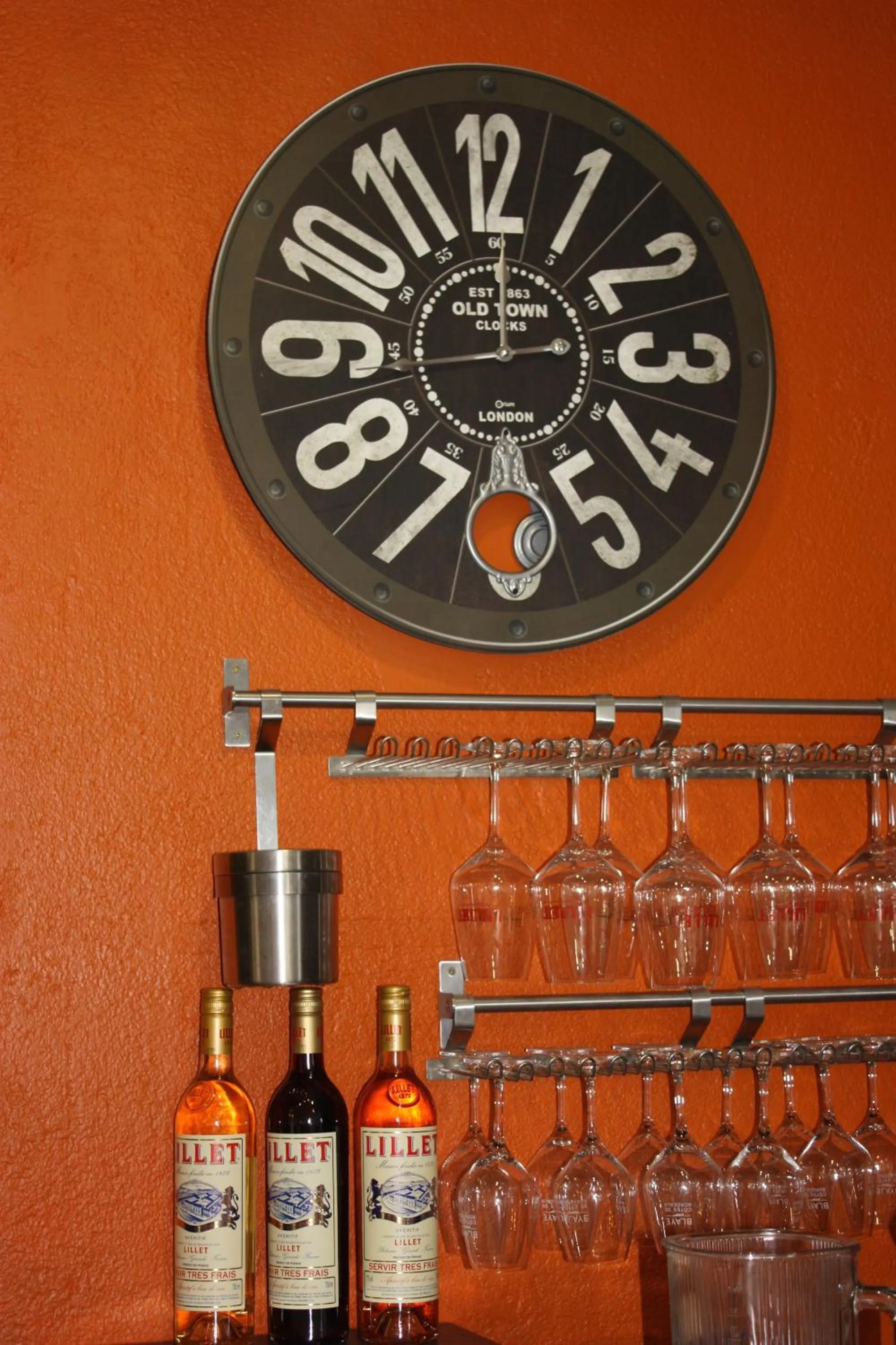 Alcoholic drinks in Logis Hôtel Restaurant La Citadelle