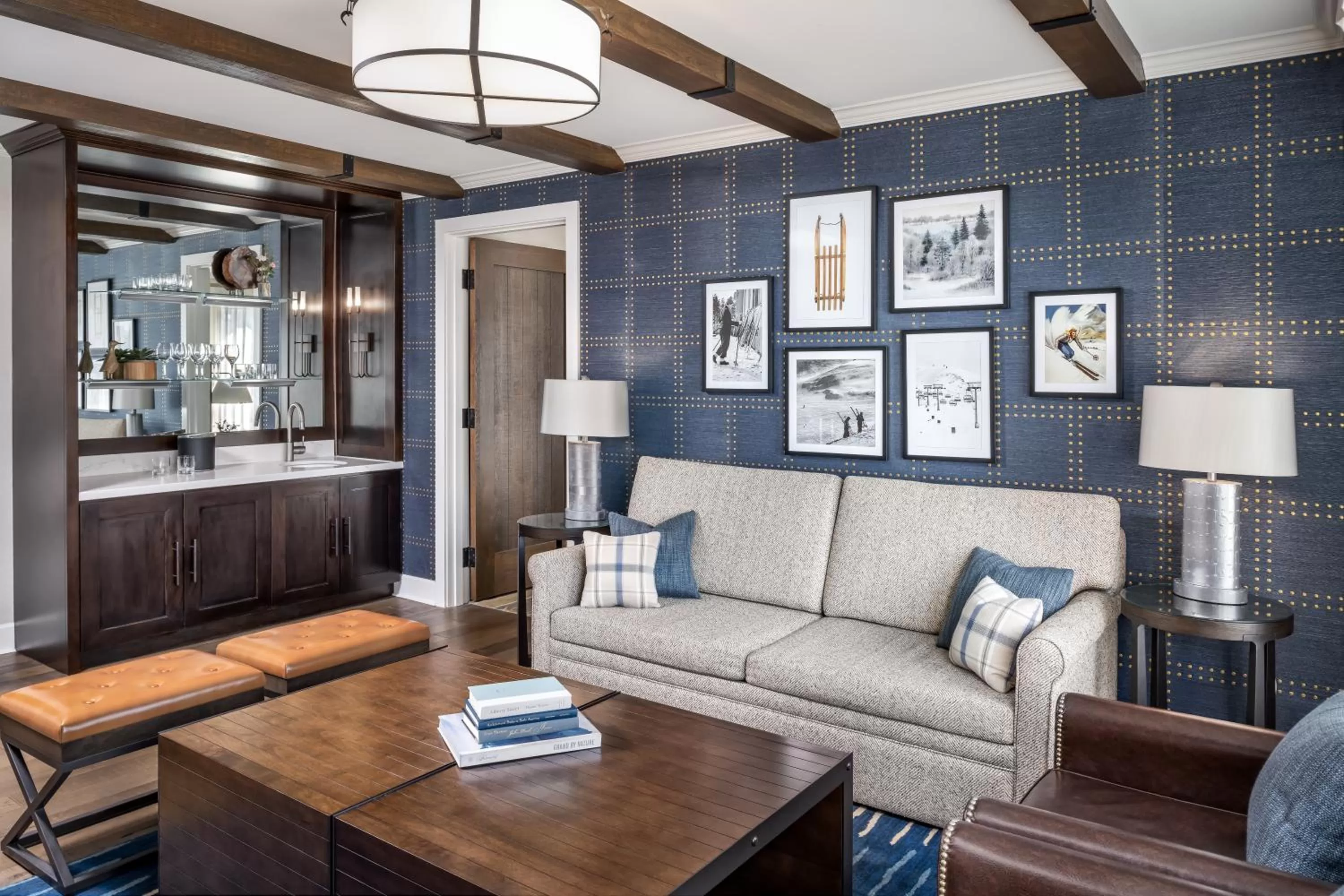 Living room in Fairmont Chateau Whistler