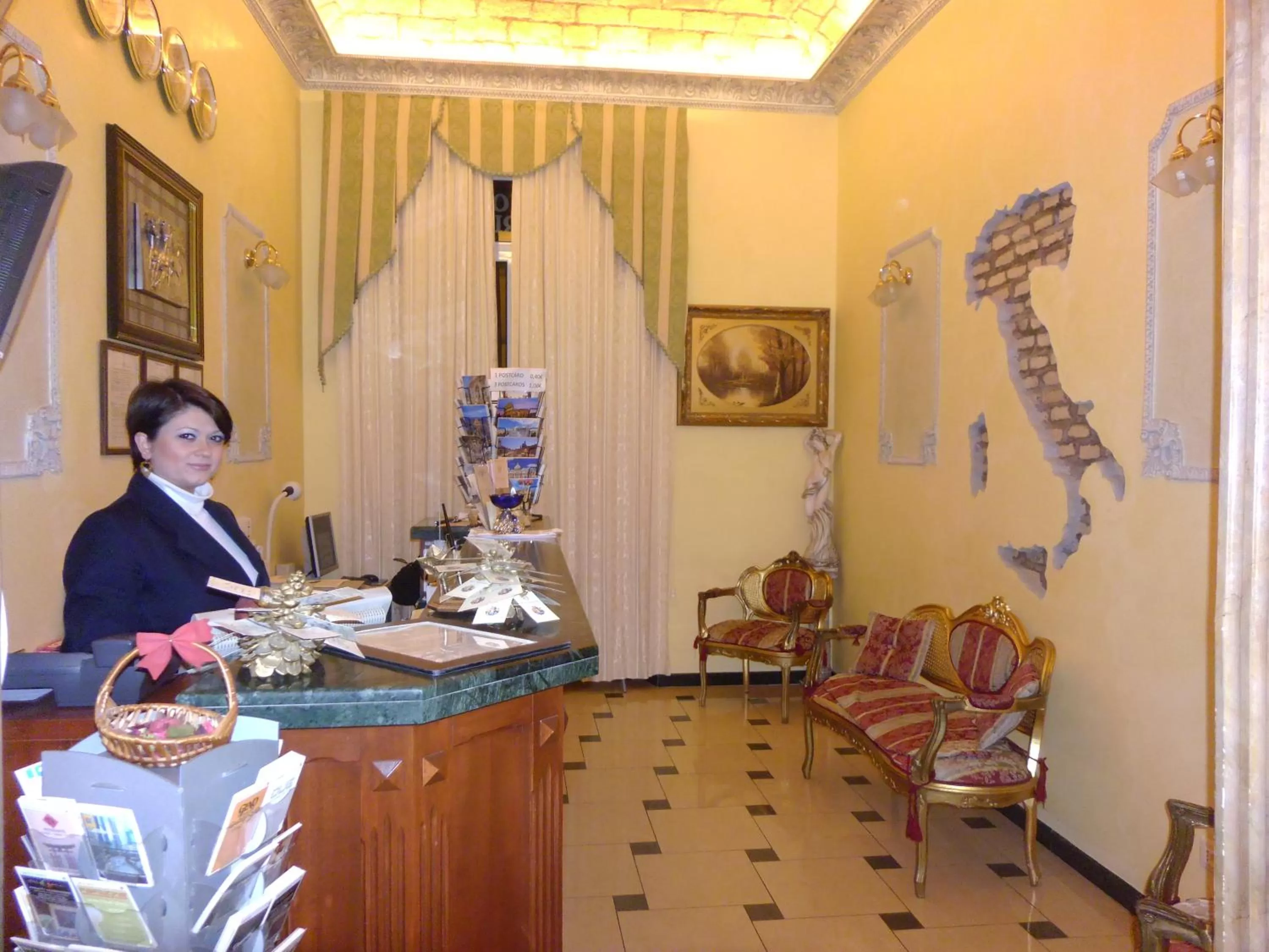 Staff in Cambridge Hotel