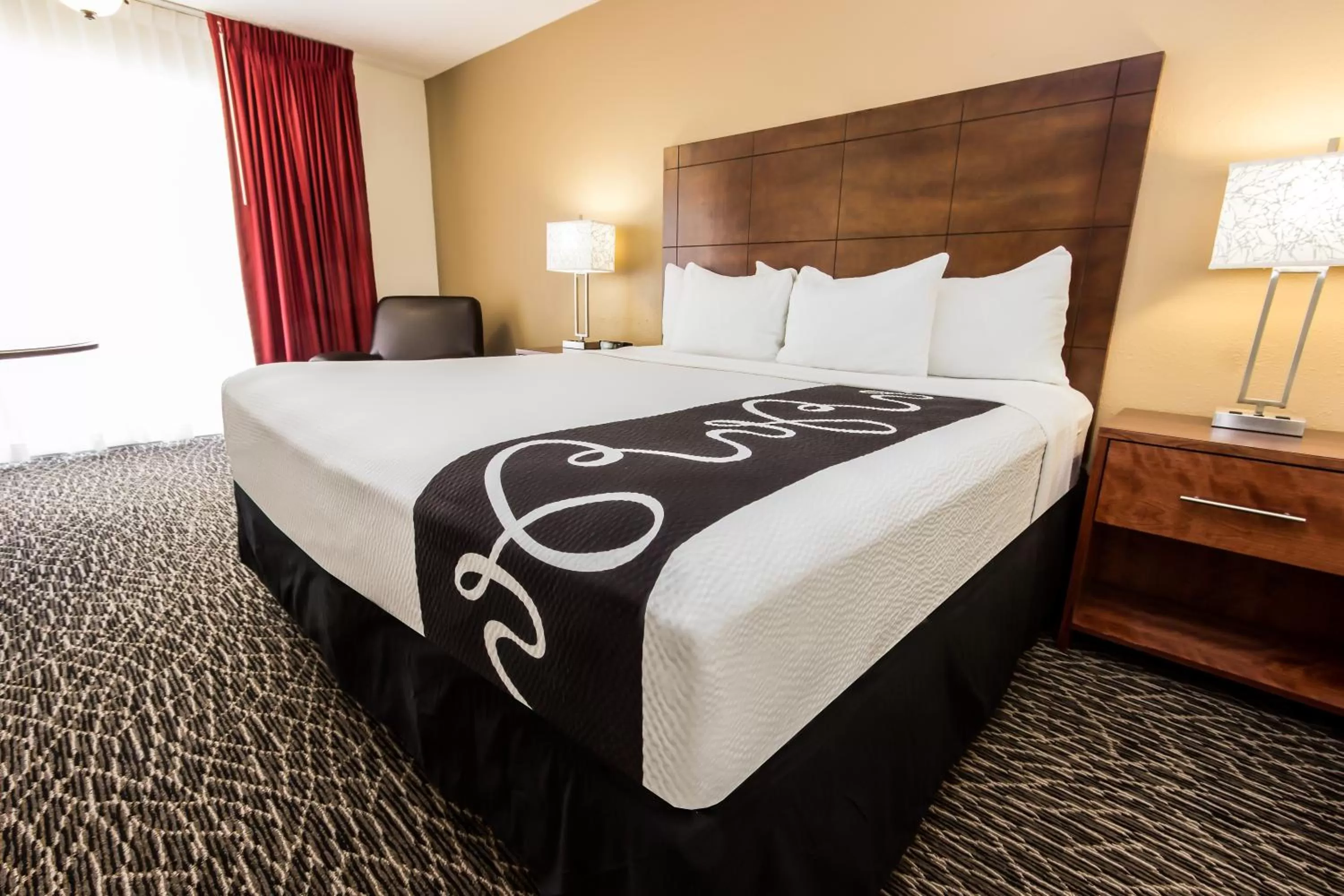 Bed in La Quinta by Wyndham Clearwater Central