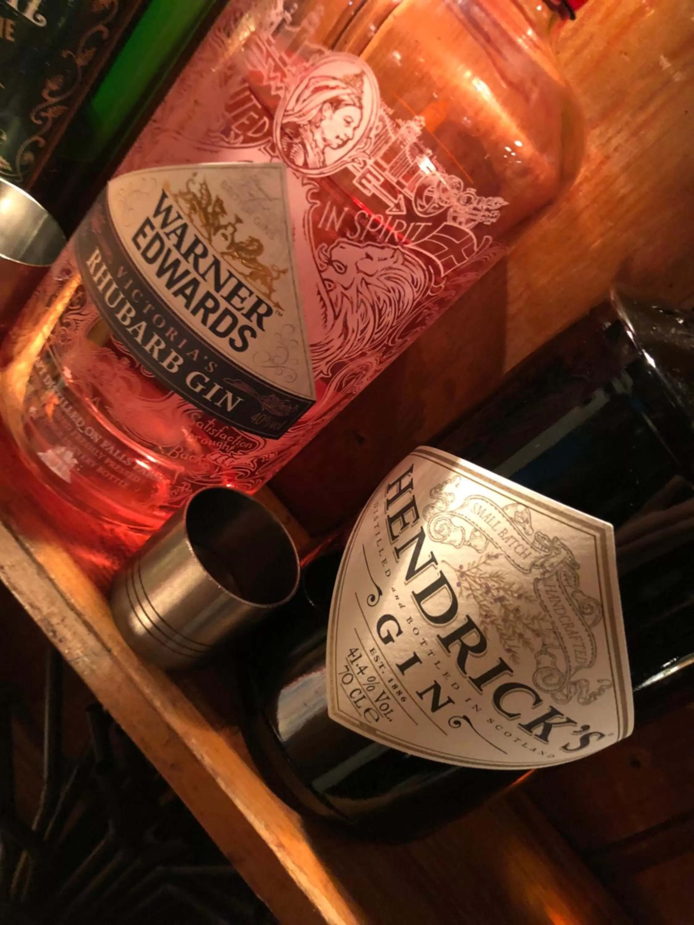 Alcoholic drinks in The Cherry Tree