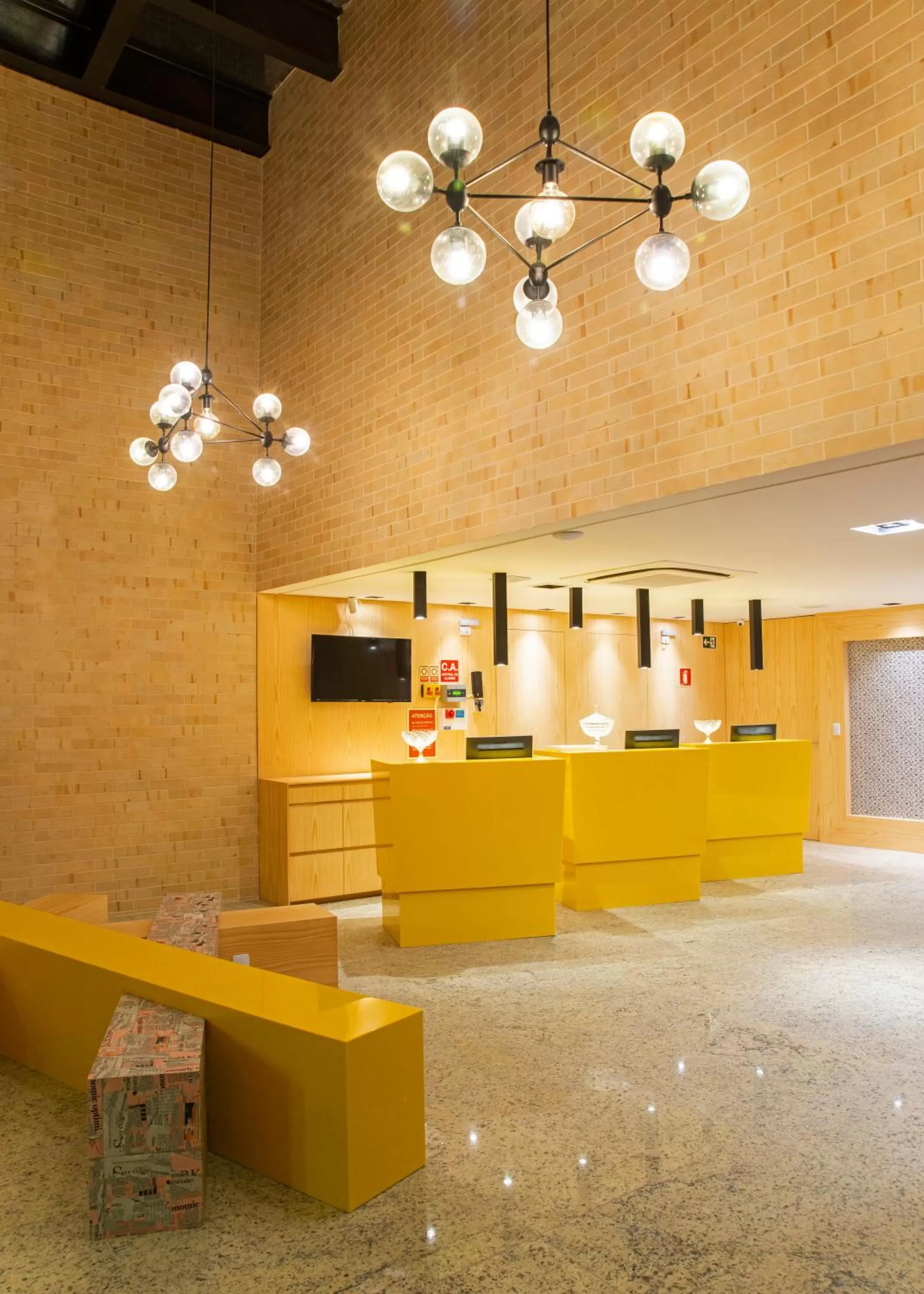 Lobby or reception in Comfort Hotel Maceió