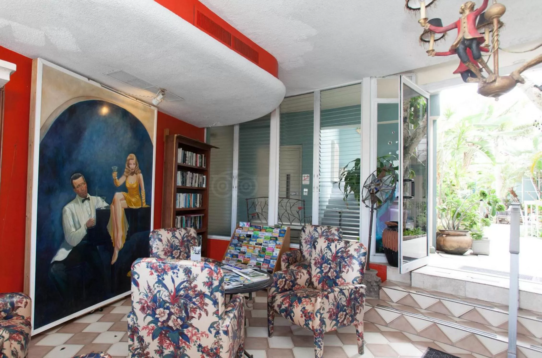 Day in Manhattan Tower Apartment Hotel