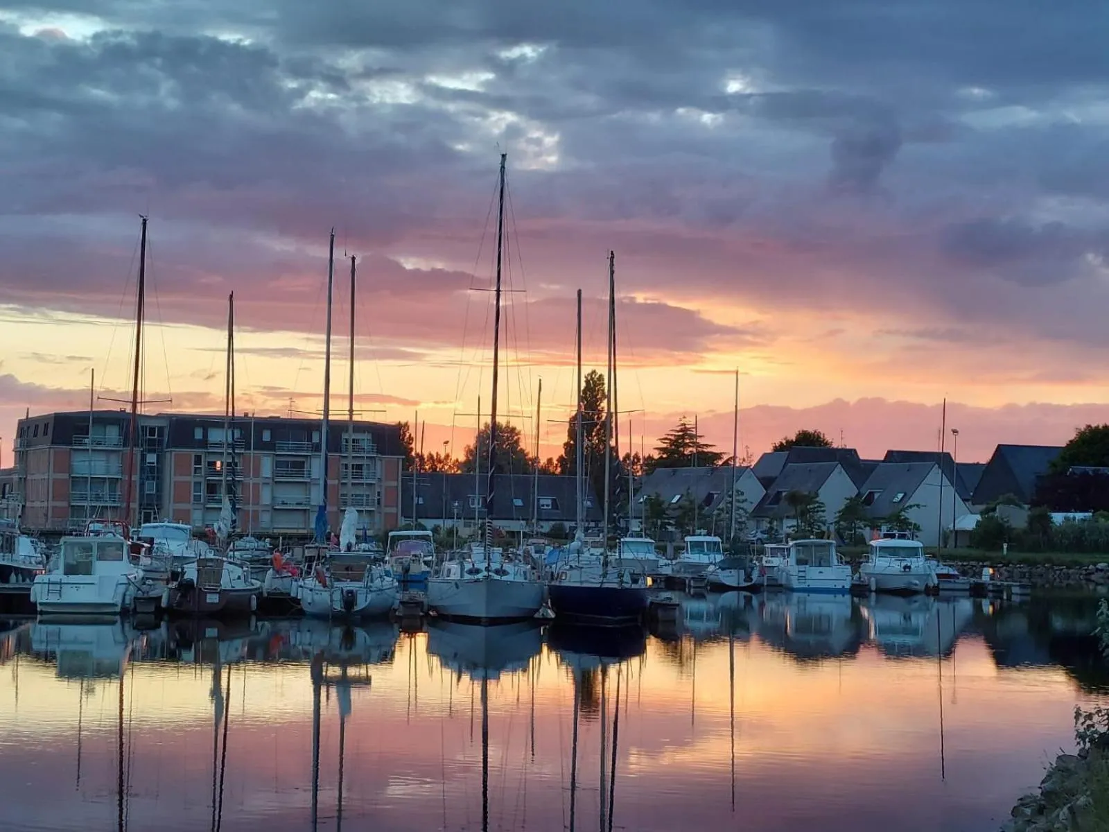 Nearby landmark in Contact Hotel Utah Beach Carentan
