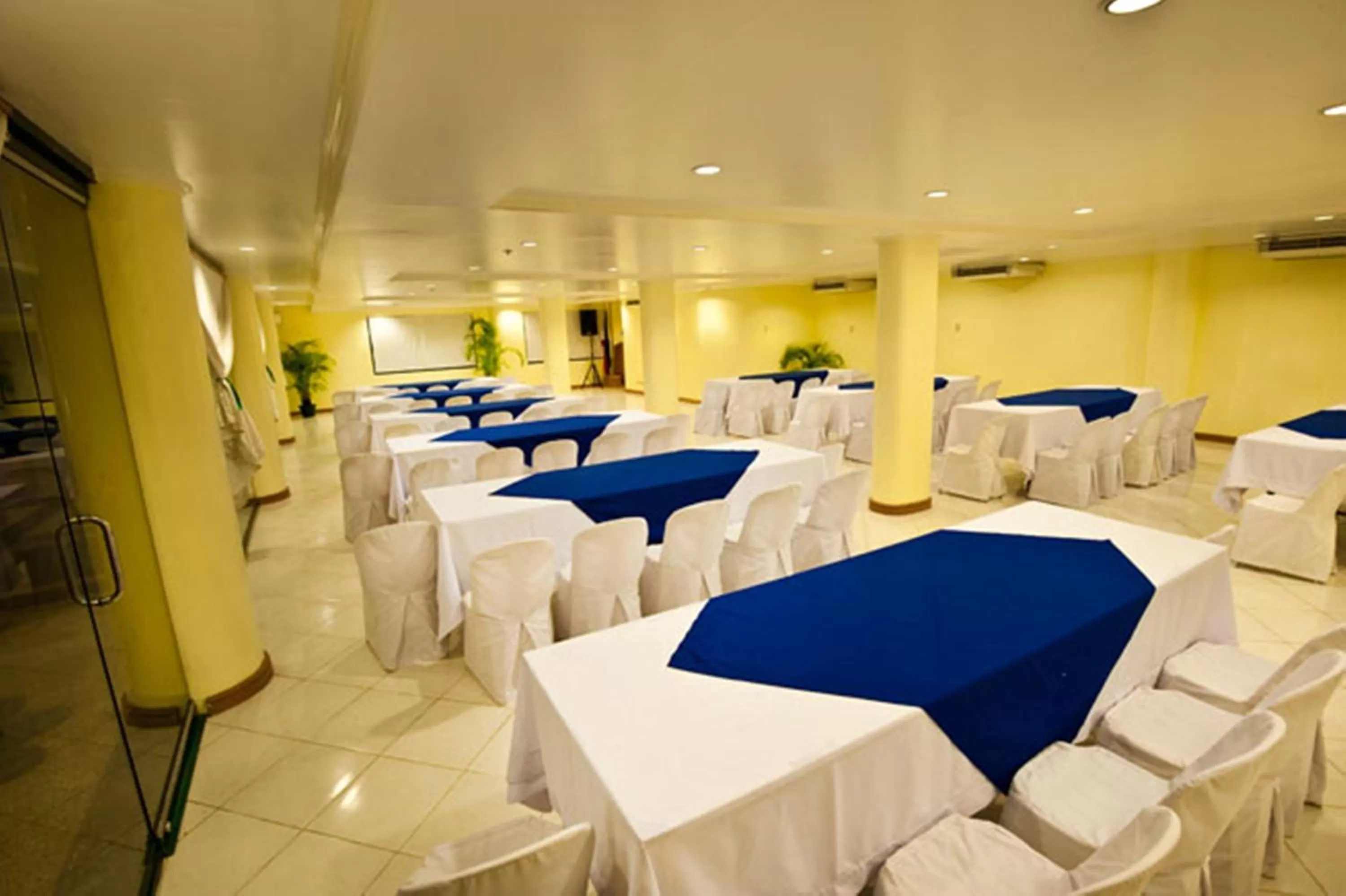 Banquet/Function facilities in Hotel Fleuris