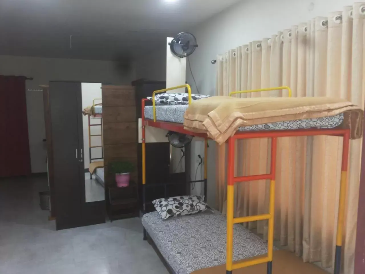 Economy Quadruple Room - single occupancy in Nature Villa Kochi Economy Quadruple Room - single occupancy in Nature Villa Kochi