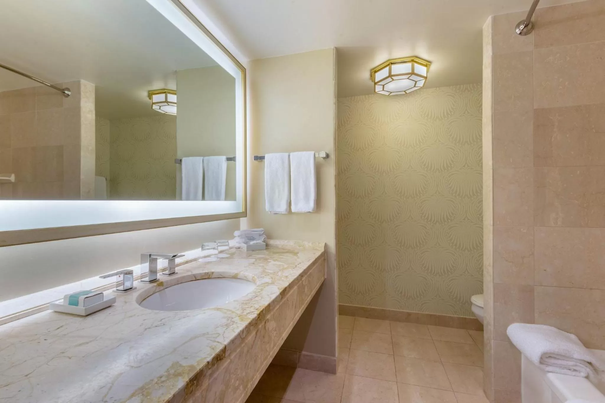 Bathroom in Omni Mont-Royal Hotel