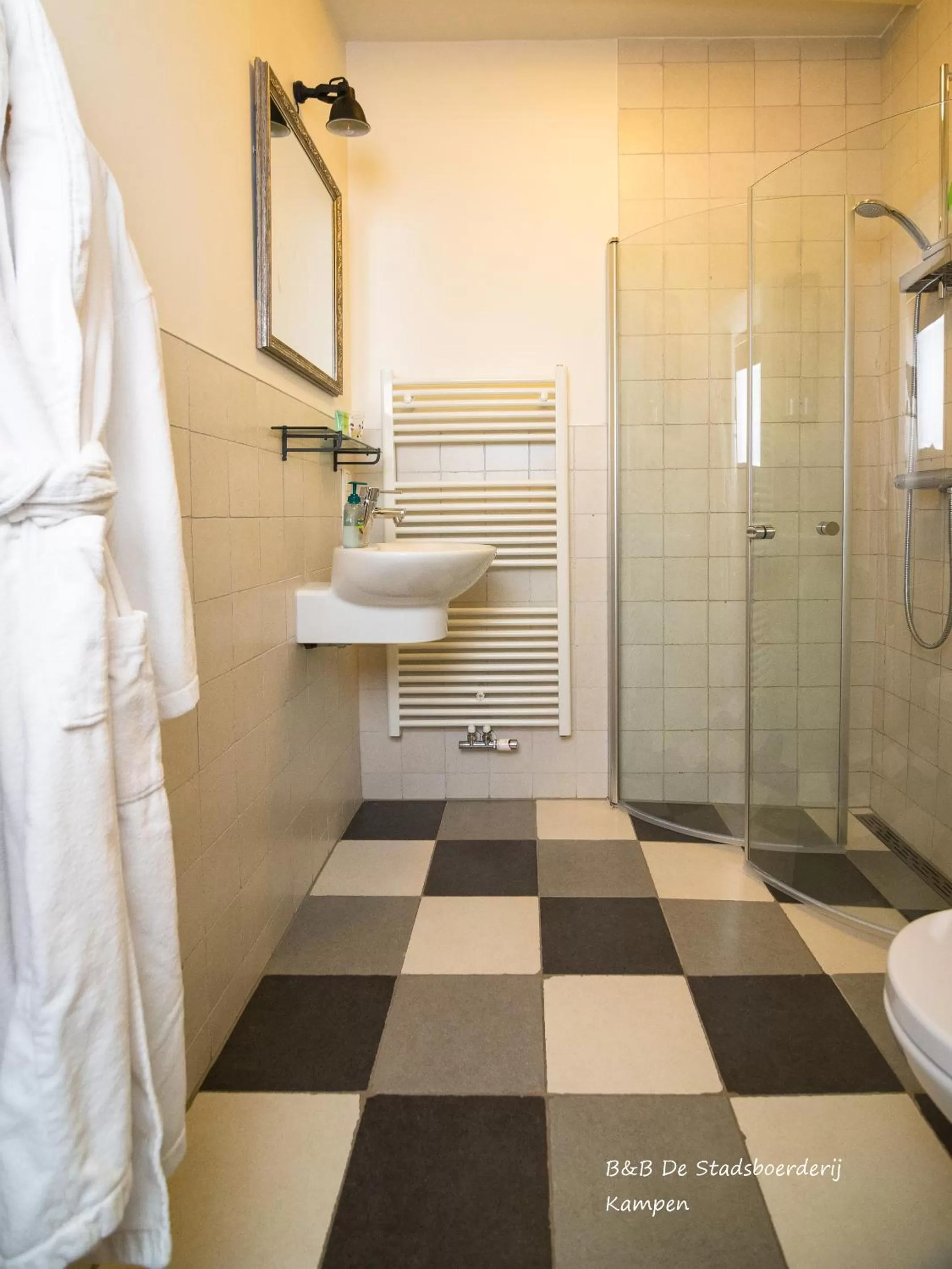 Bathroom in De Stadsboerderij