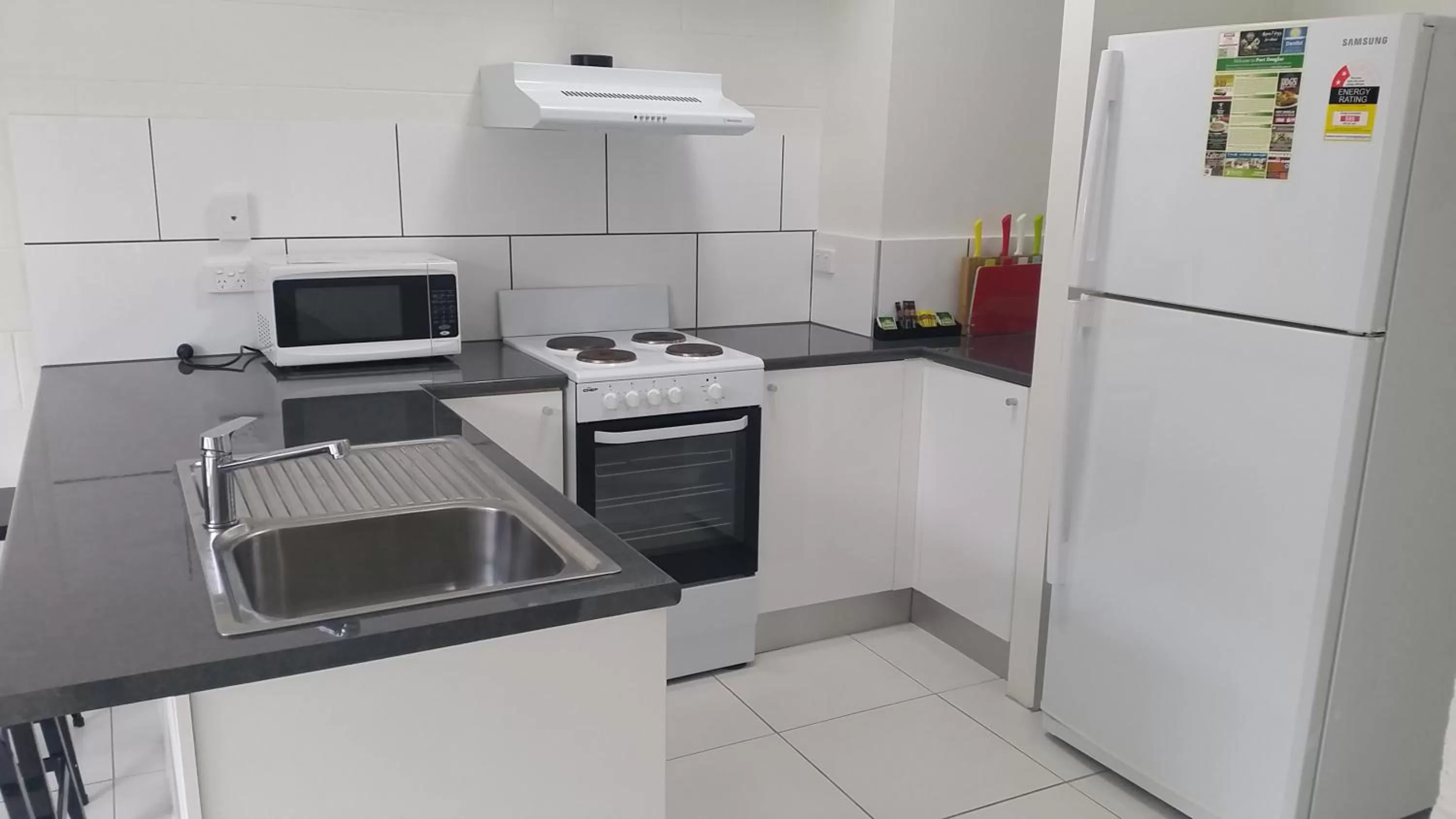 Kitchen or kitchenette, Kitchen/Kitchenette in TiTree Village Holiday Apartments