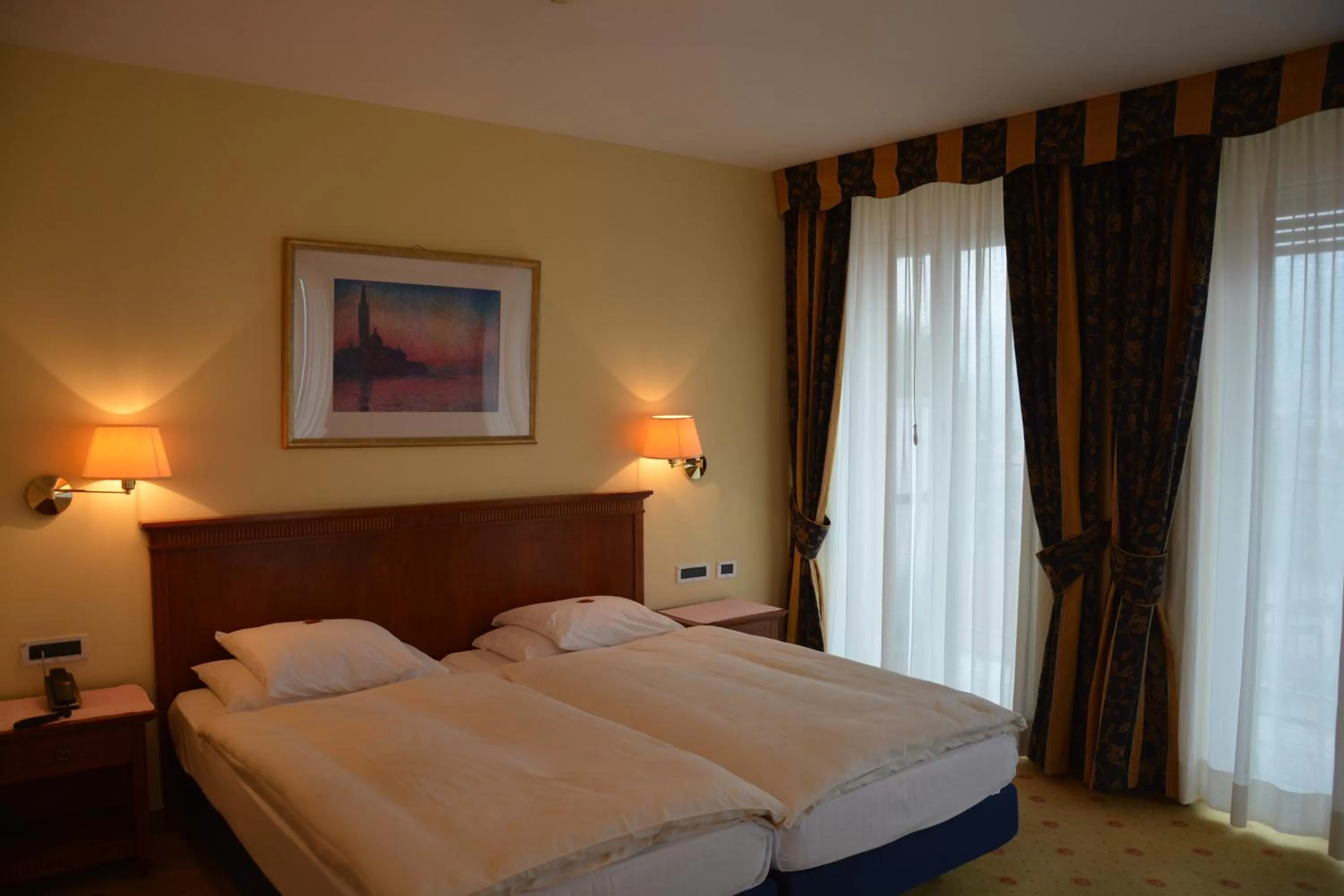 Bed in Hotel Federale