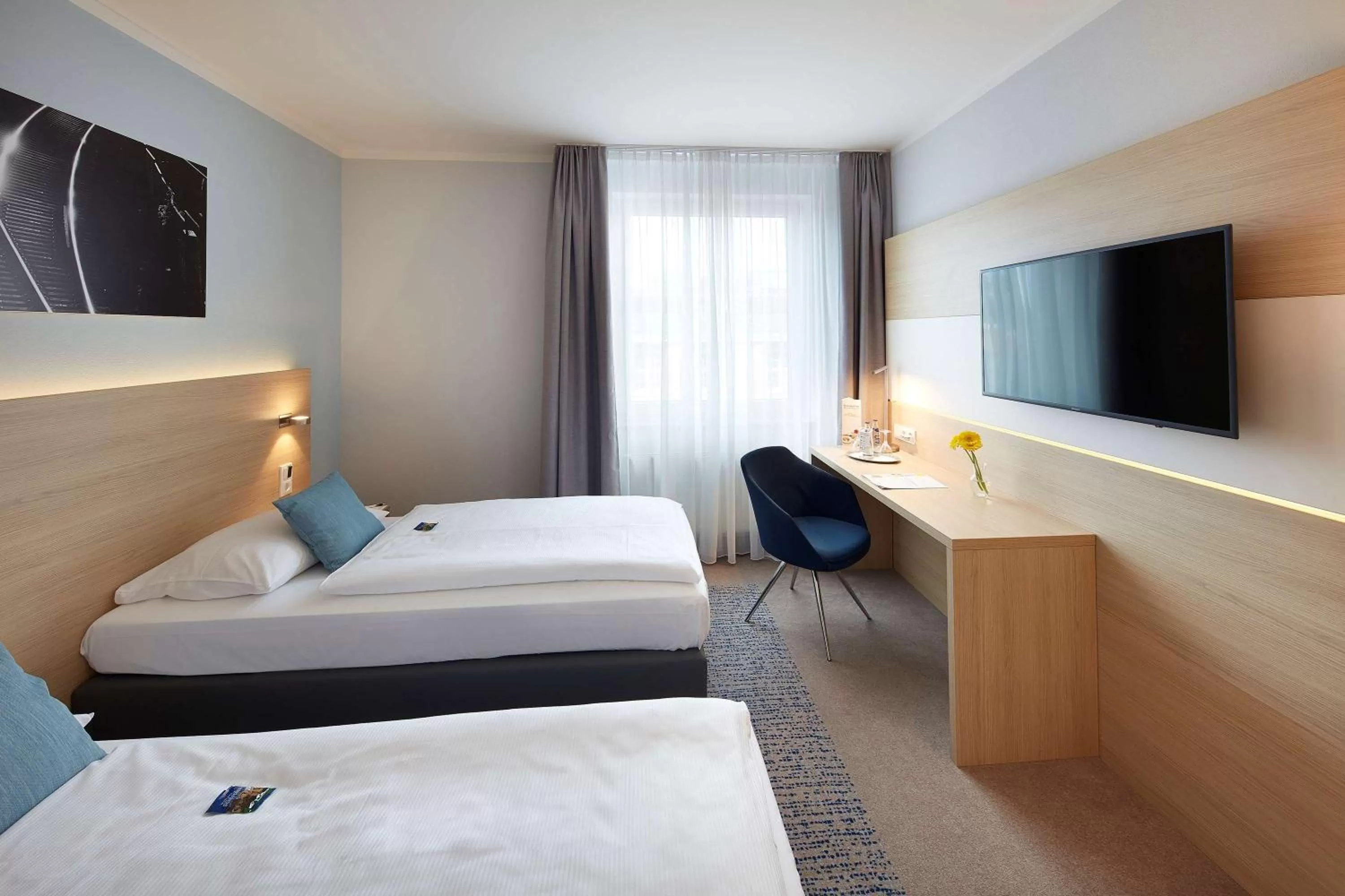 Business Twin Room in Four Points Flex by Sheraton Göttingen