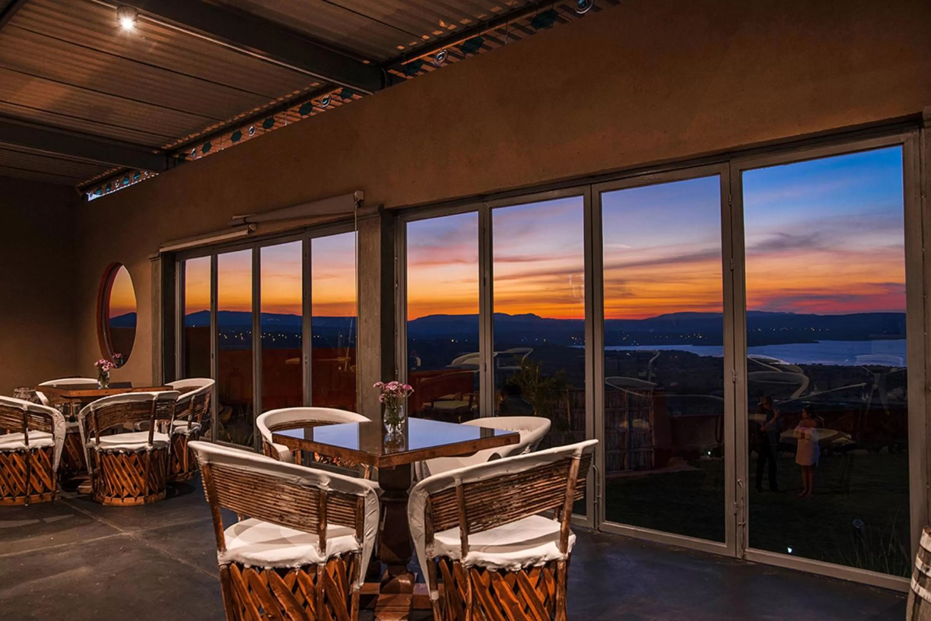 Restaurant/places to eat in View Hotel Boutique