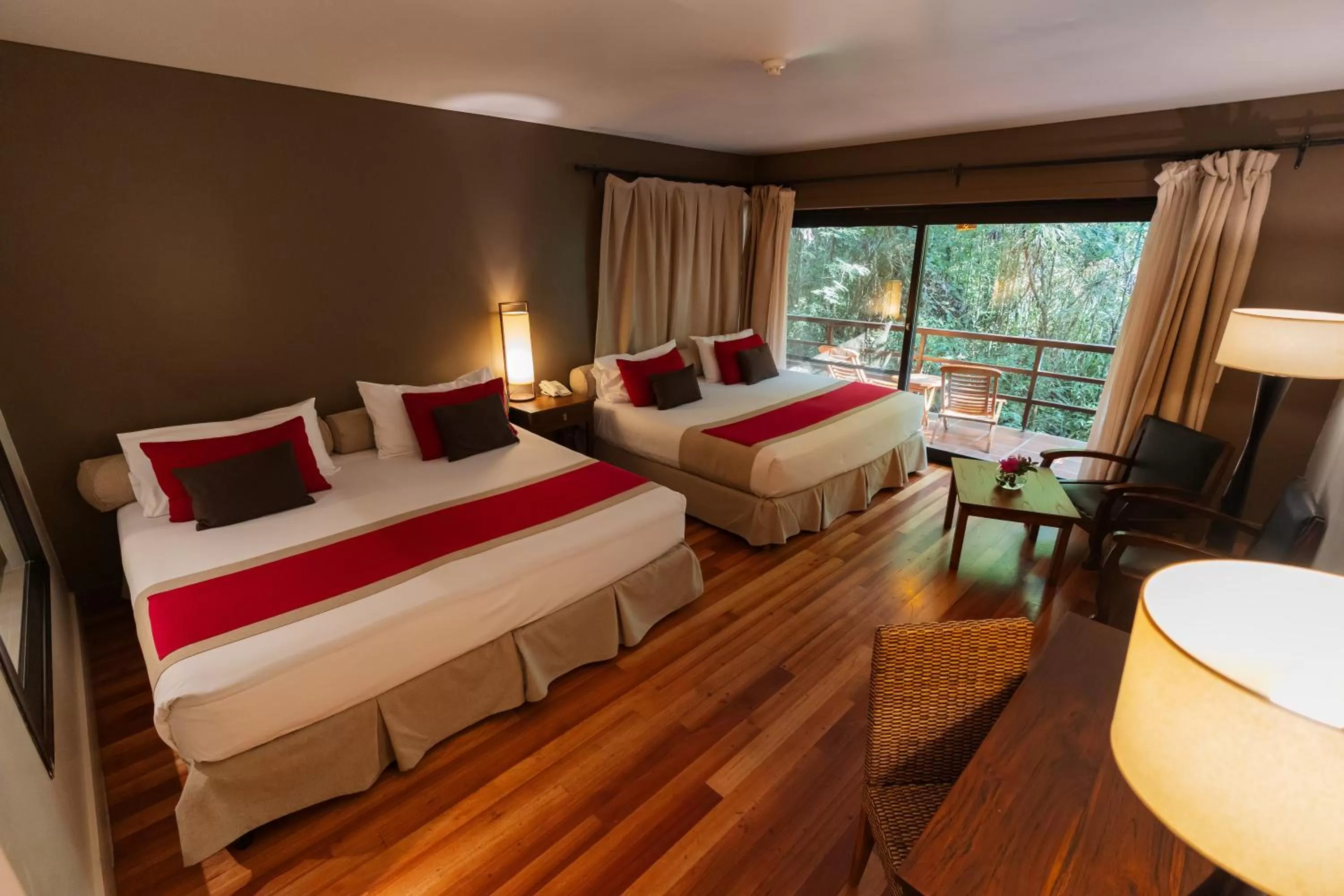 Bed in Loi Suites Iguazu Hotel