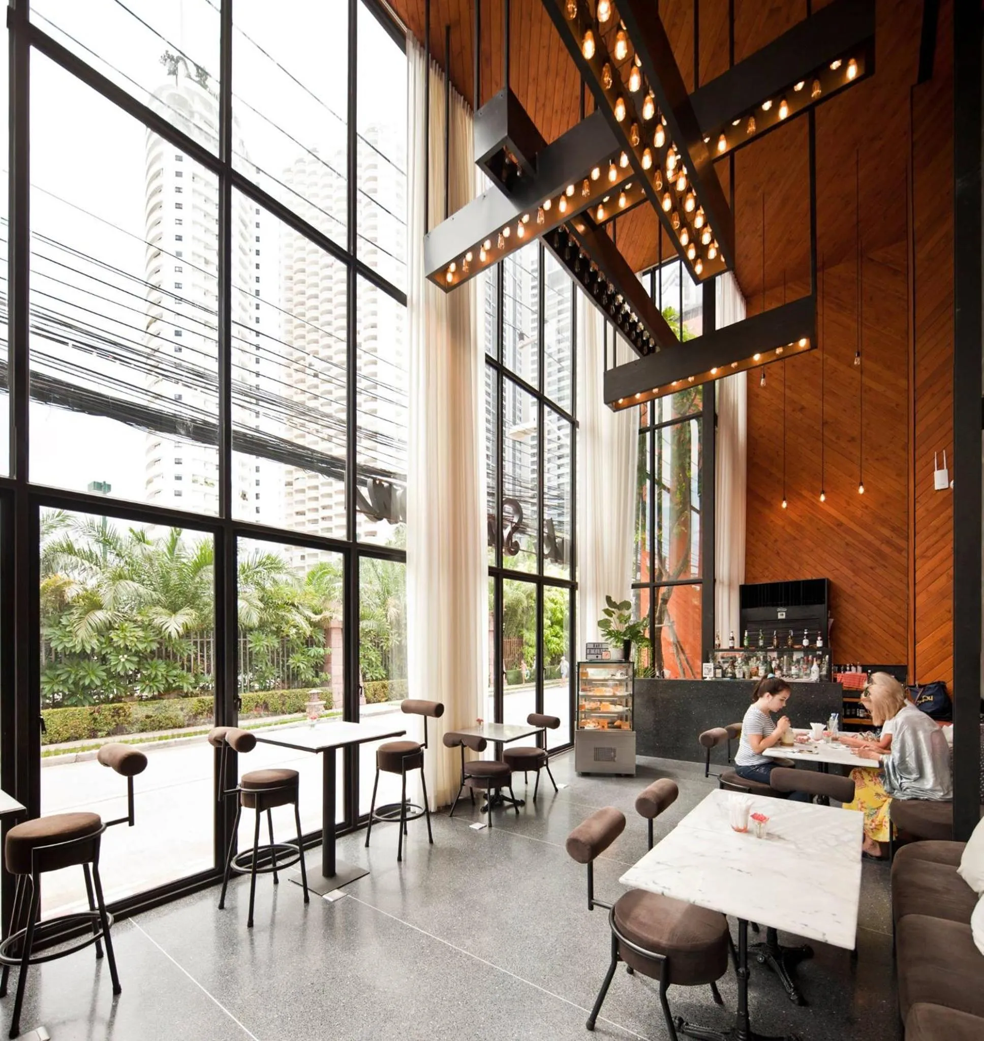 Restaurant/places to eat in Prima Hotel Pattaya