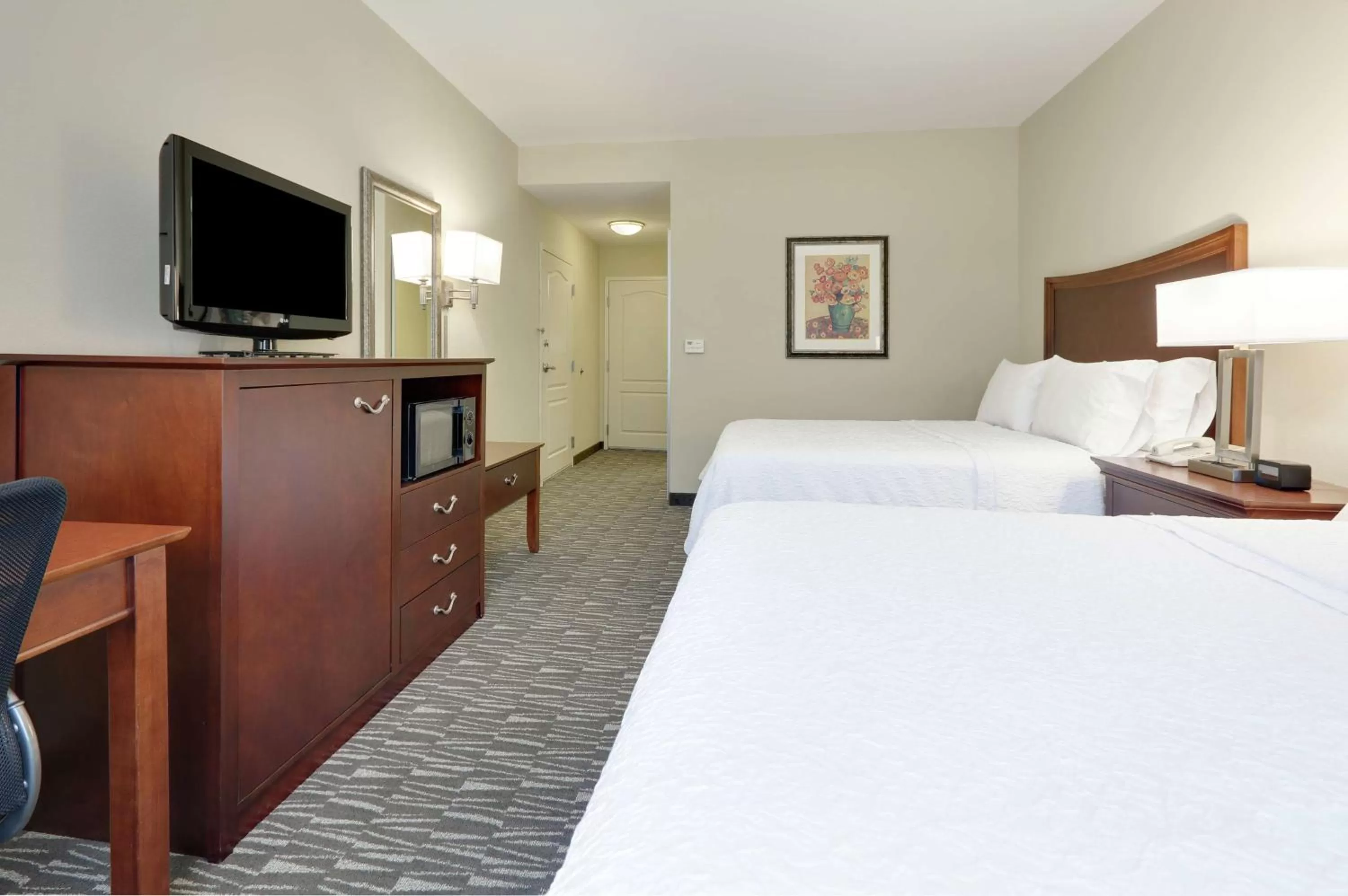 Bed in Hampton Inn & Suites Southern Pines-Pinehurst