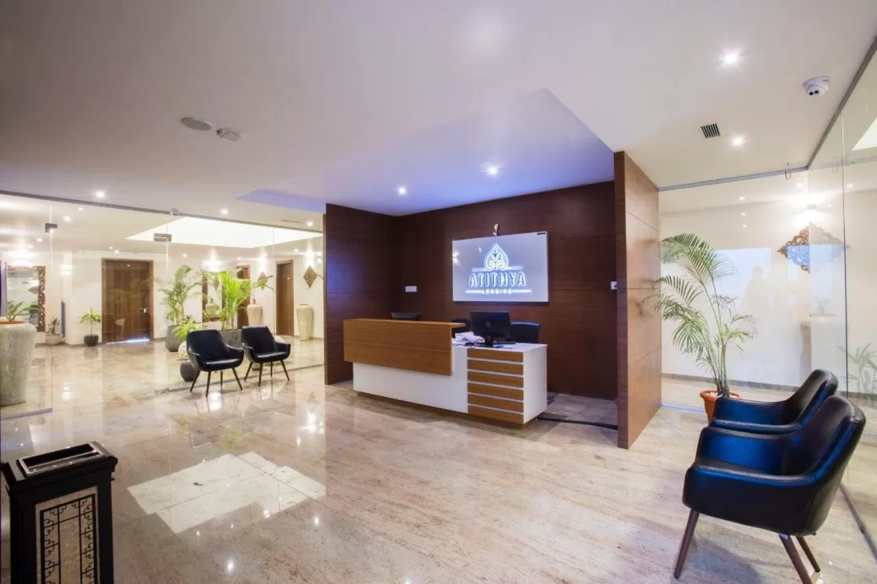 TV and multimedia in Sapphire Premium Hotel & Suite
