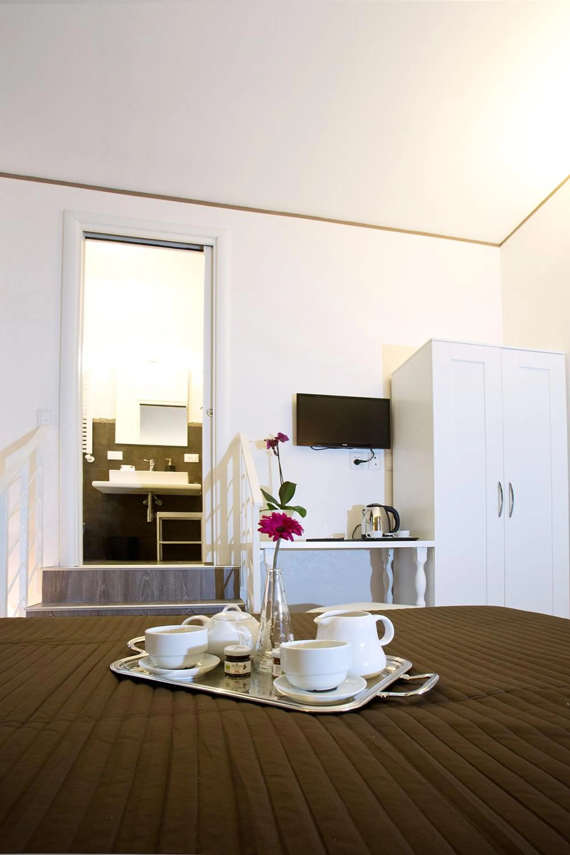 Drinks in Rome Key Home