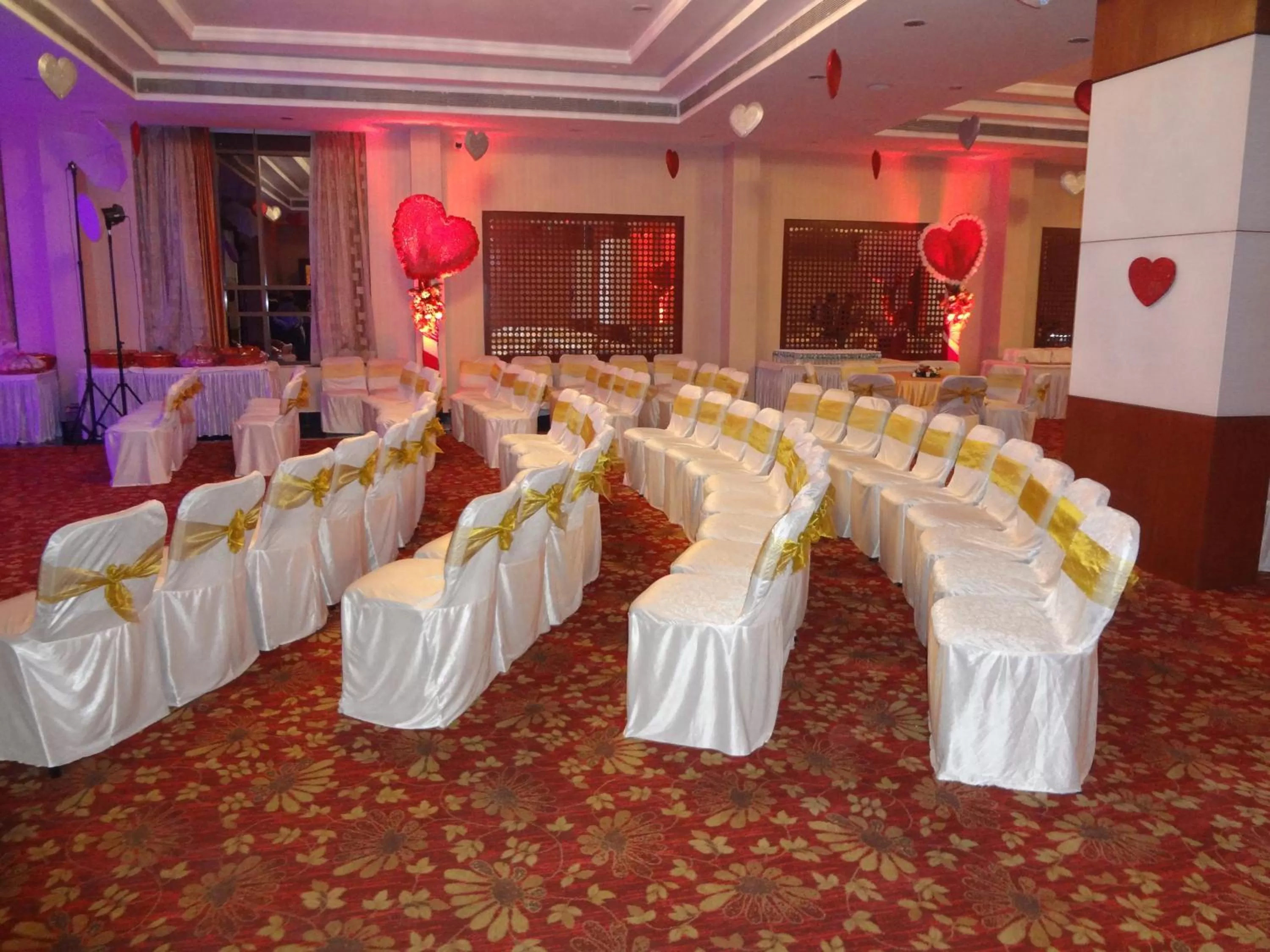 Banquet/Function facilities in Ramada Jamshedpur Bistupur