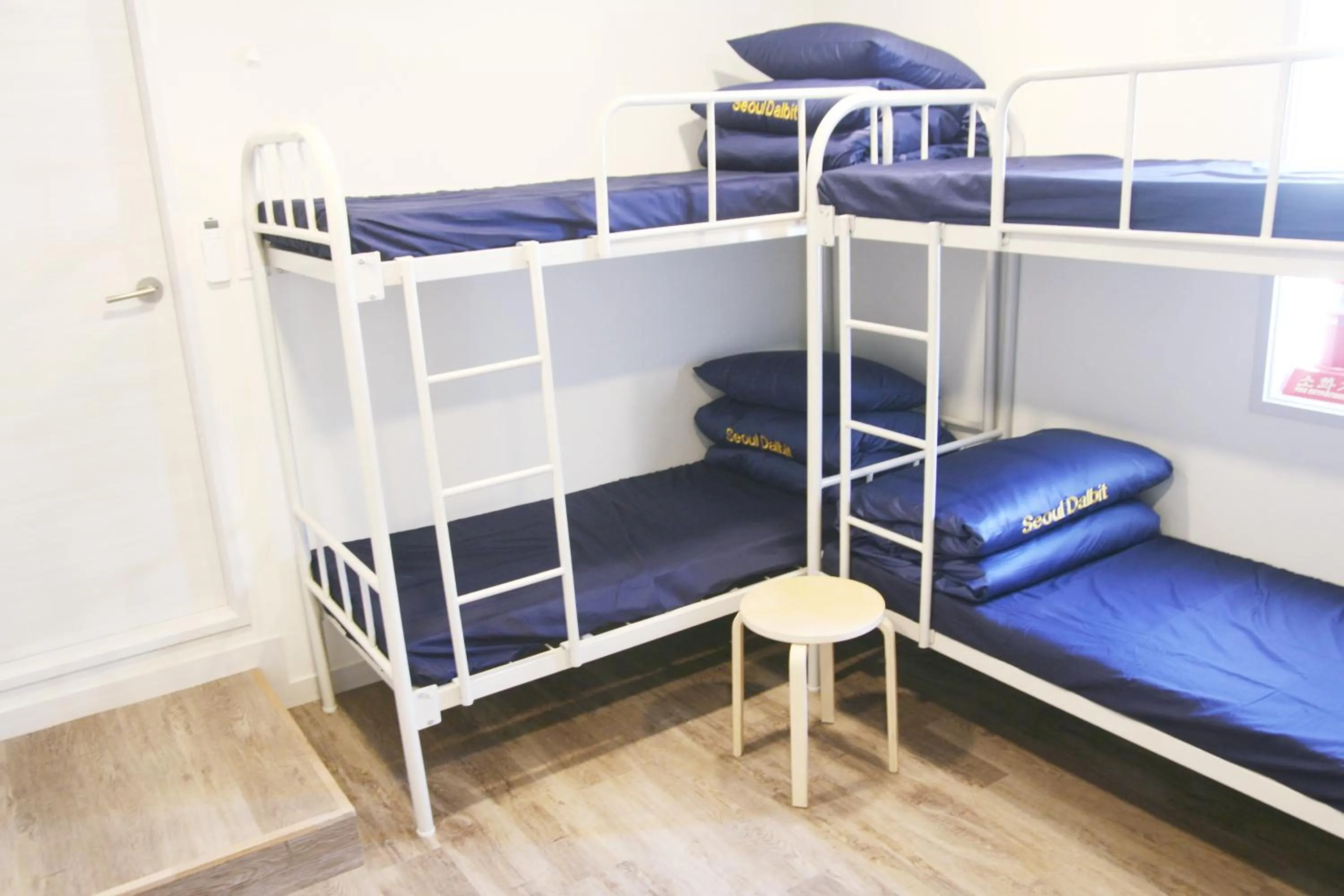 Day, Bed in Seoul Dalbit Dongdaemun Guesthouse