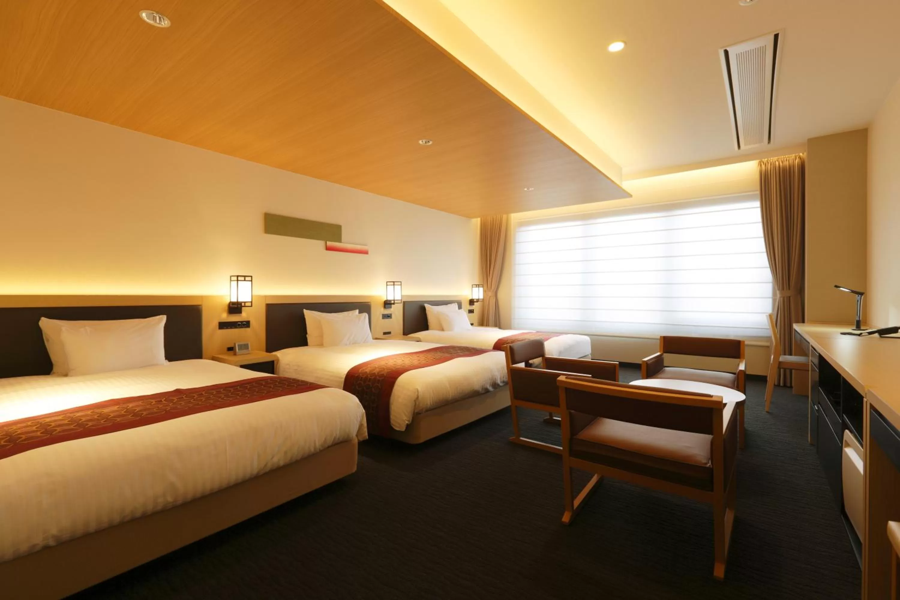 Photo of the whole room, Bed in Kanazawa Sainoniwa Hotel