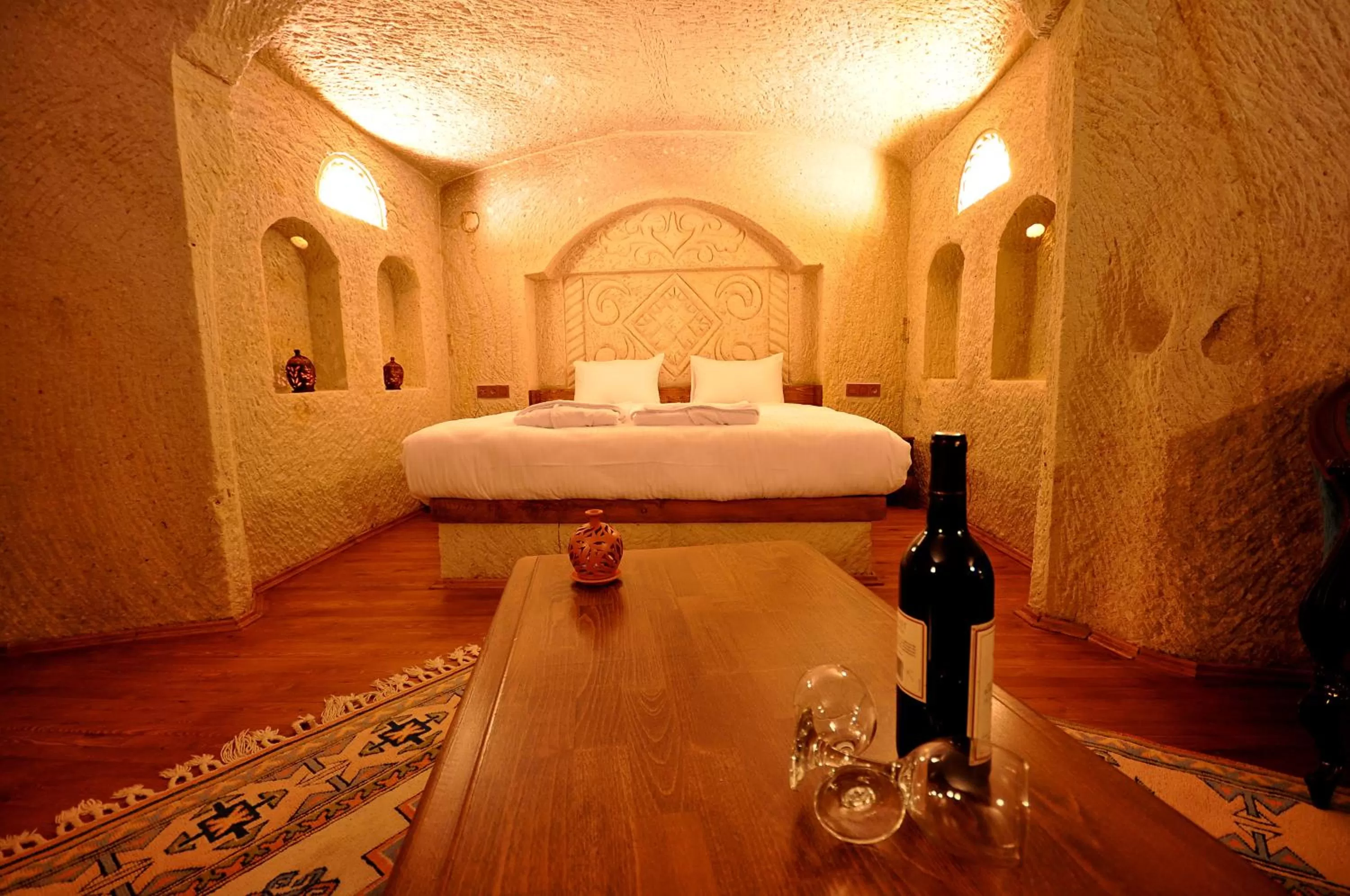 Bed in Has Cave Konak