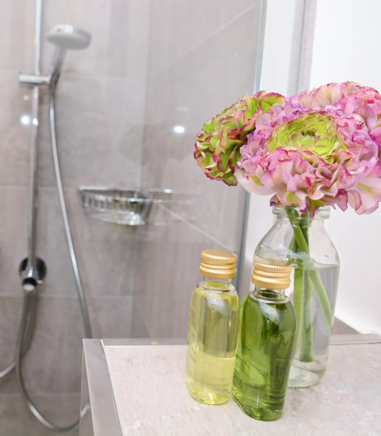 Bathroom in Hotel No. 11