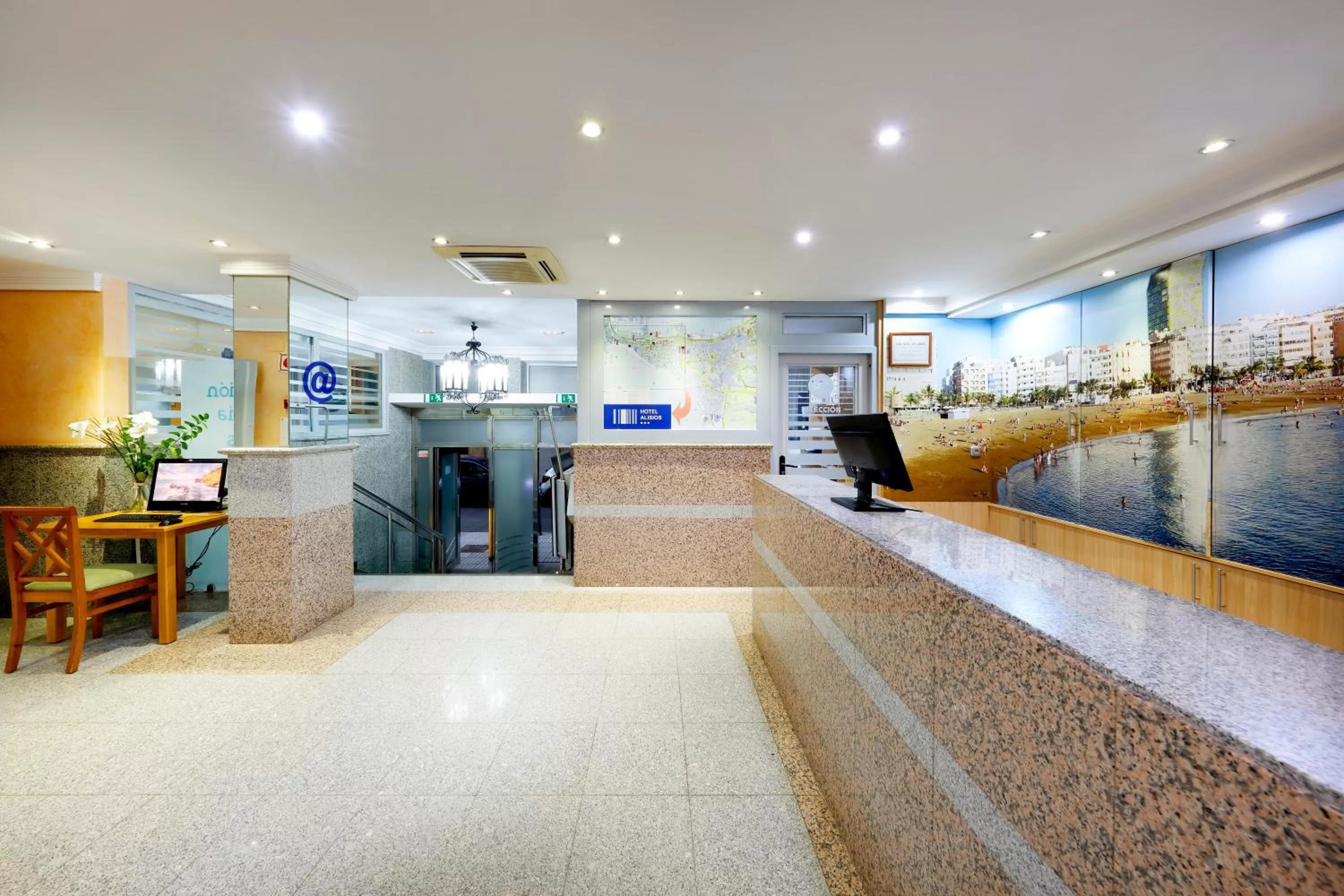 Lobby or reception in Crisol Alisios Canteras