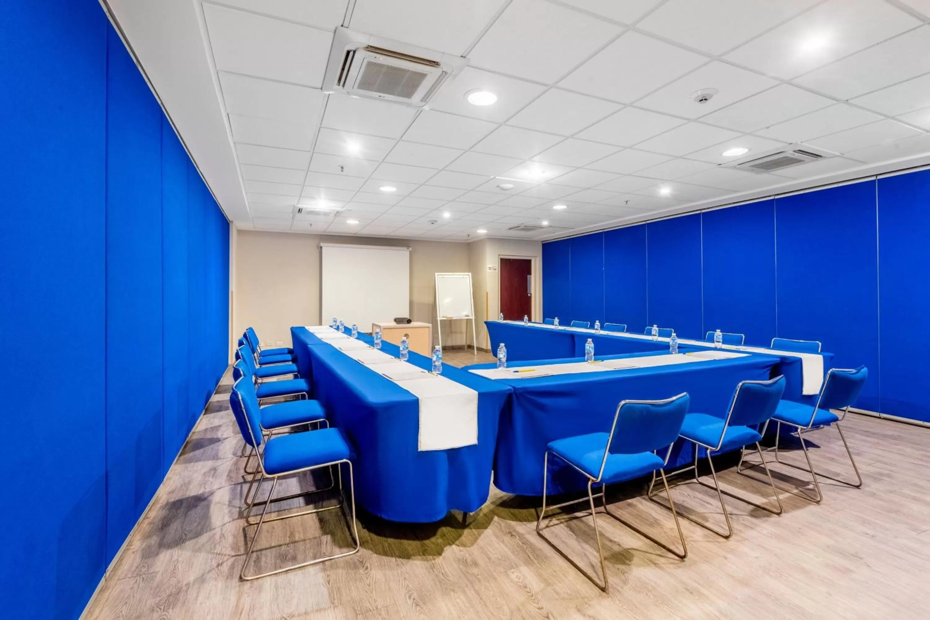 Meeting/conference room in City Express by Marriott Ciudad del Carmen