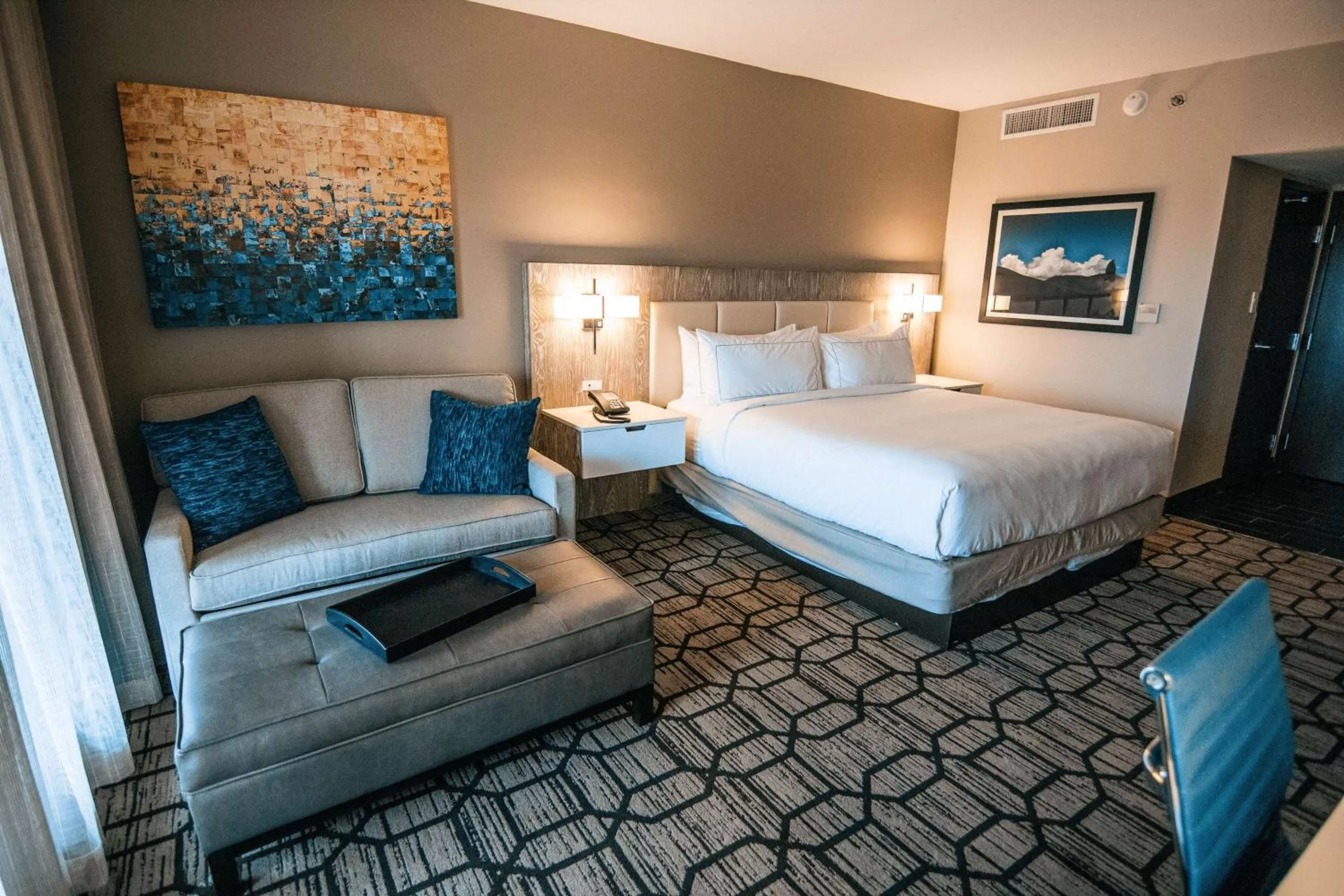 Bed in Doubletree By Hilton Lubbock - University Area