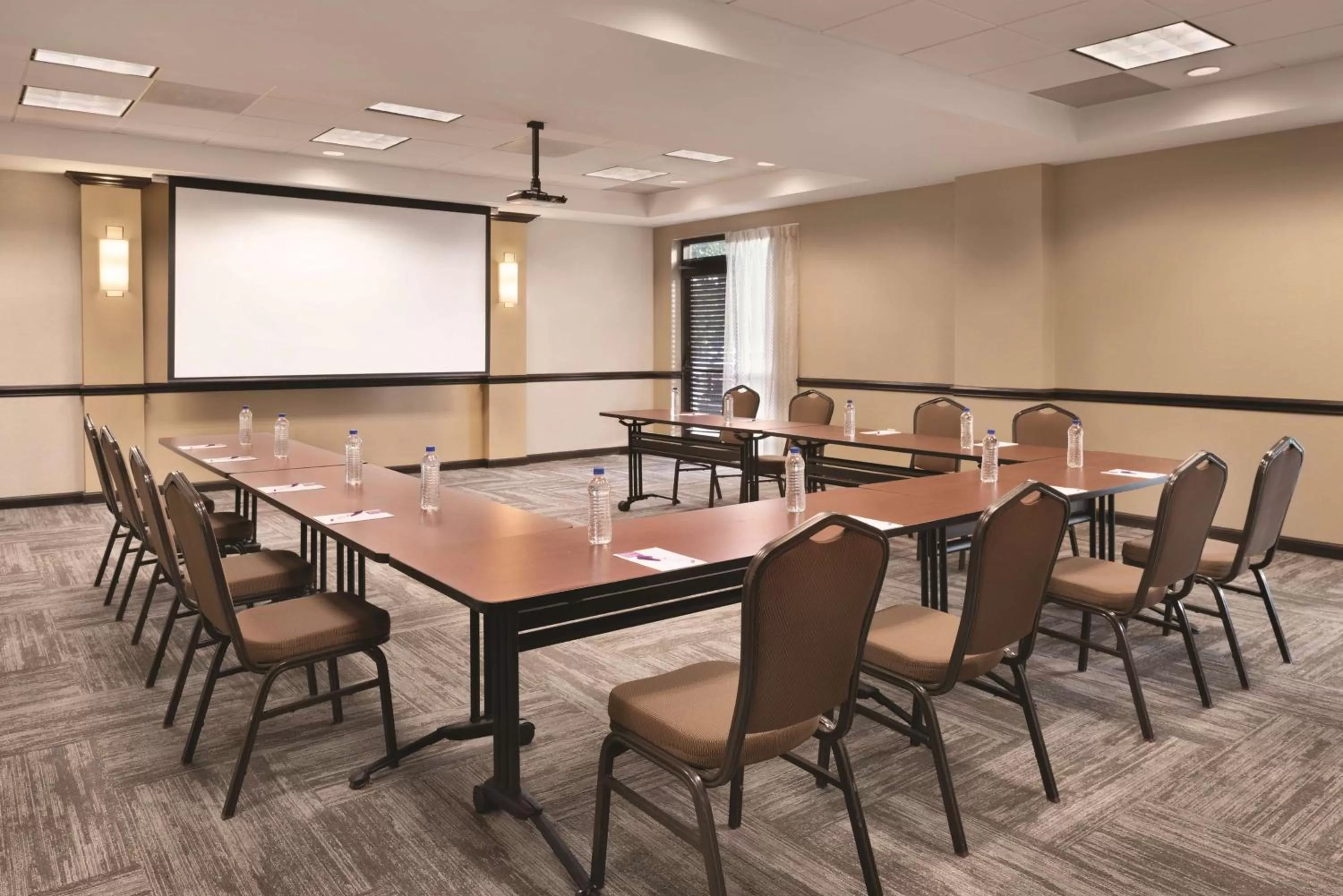 On site in Hyatt Place Chicago Hoffman Estates