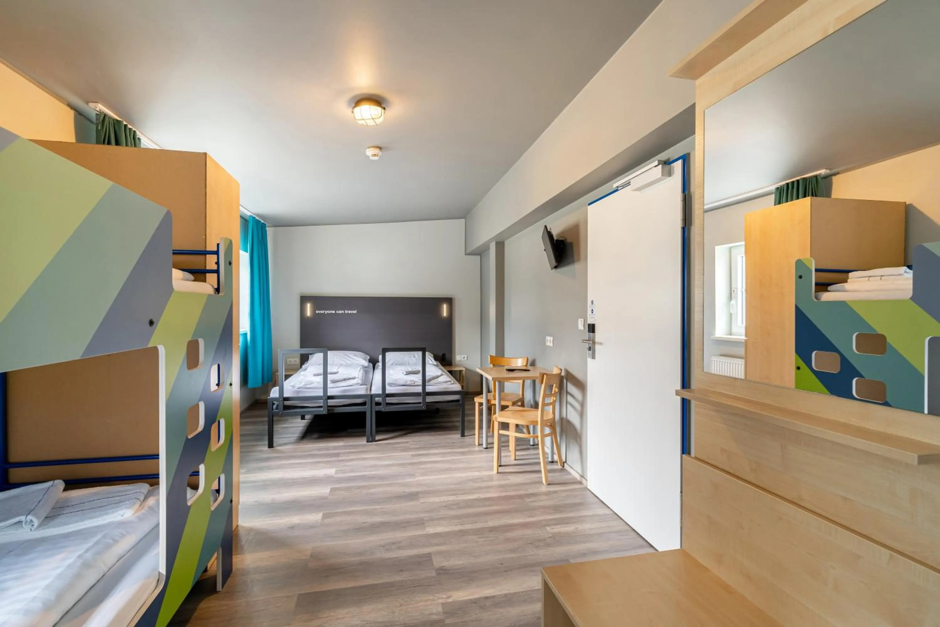 TV and multimedia, Bed in a&o Salzburg Hauptbahnhof