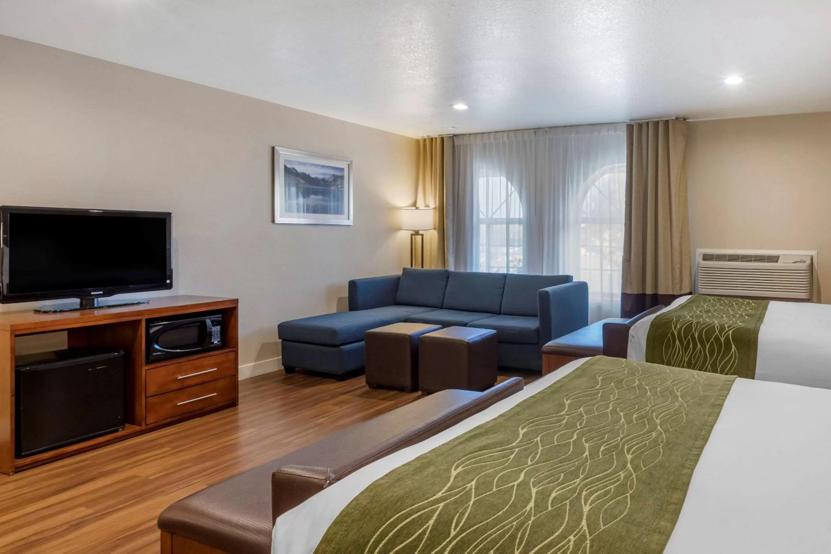 Photo of the whole room, Bed in Comfort Inn Bishop