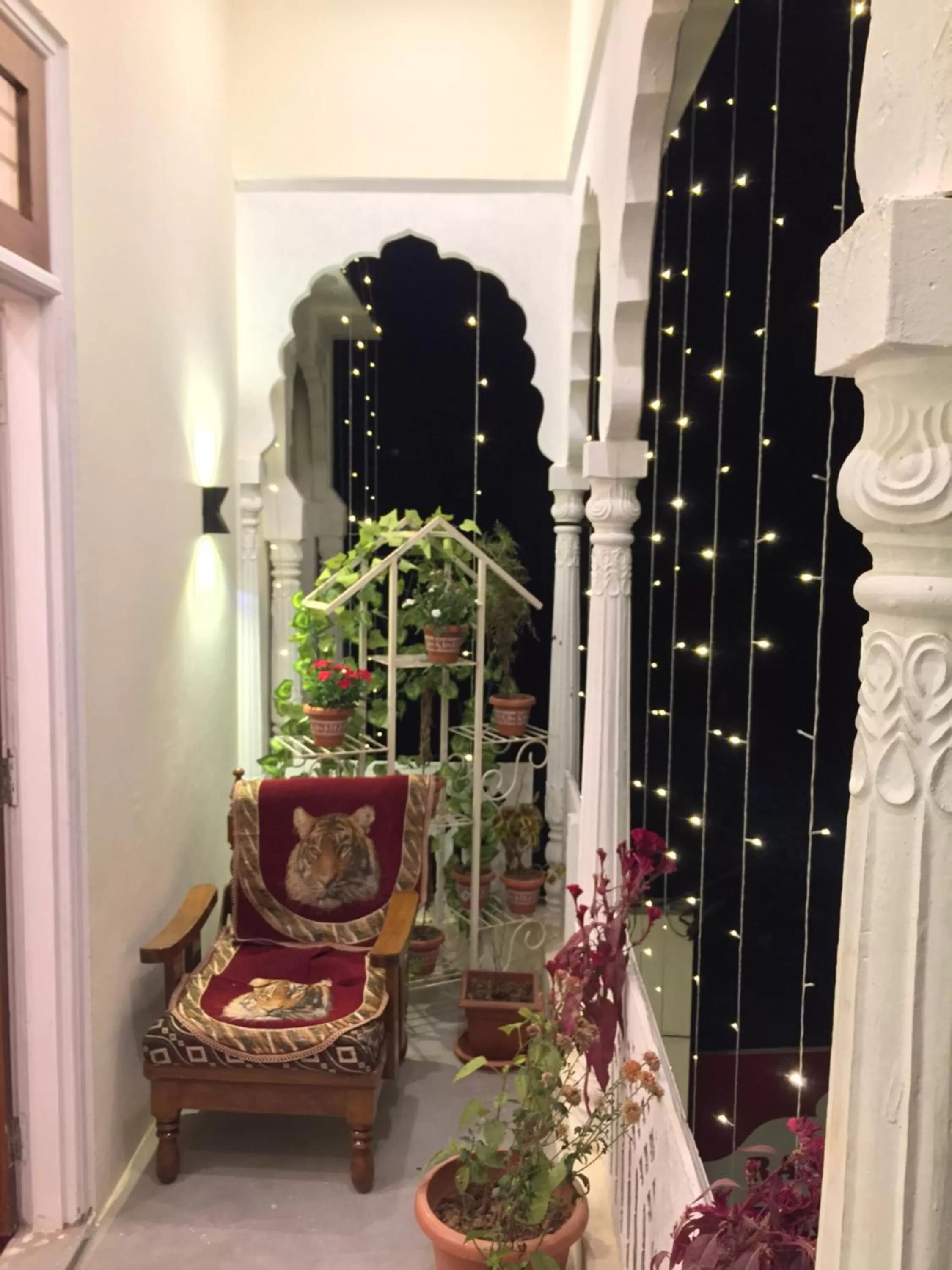 Seating area in Ranthambore MAHÀL